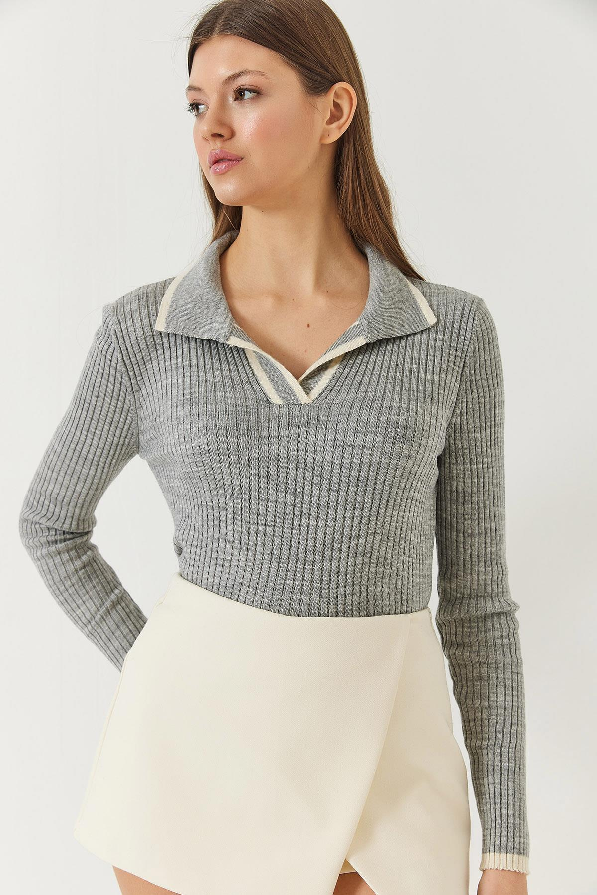 Polo Yaka Fitilli Şerit Detaylı Mevsimlik Uzun Kollu Triko Bluz 60261446 - Gri-Ekru