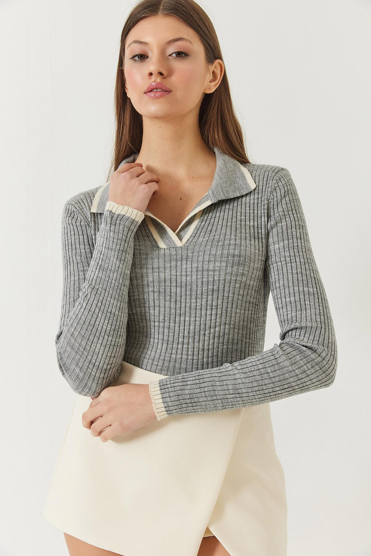 Polo Yaka Fitilli Şerit Detaylı Mevsimlik Uzun Kollu Triko Bluz 60261446 - Gri-Ekru