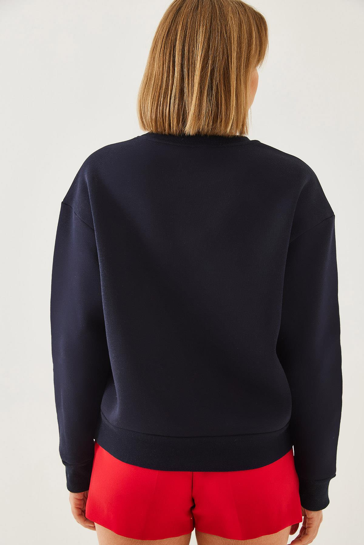 Renkli Kelebek Baskılı Sweatshirt MBHS019 60601019 - Lacivert