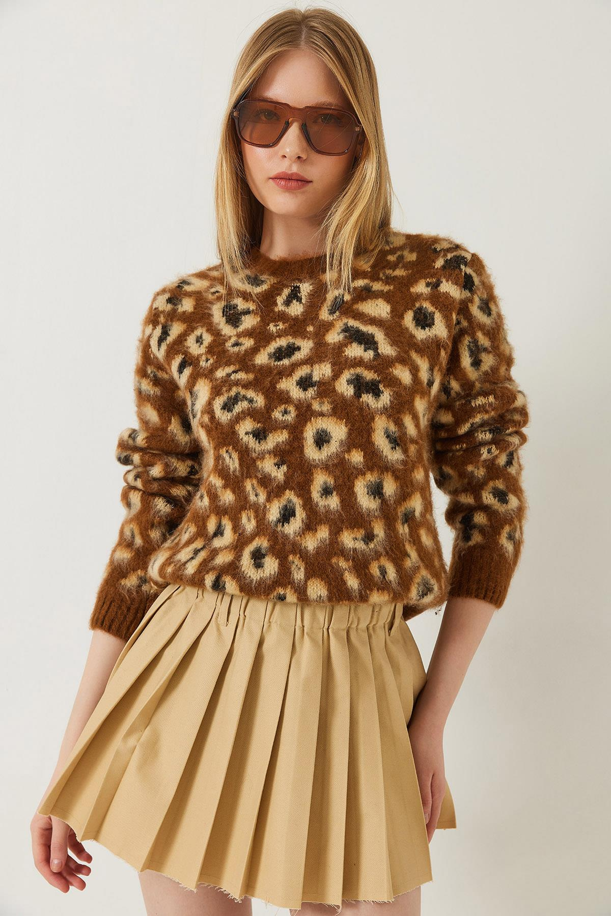 Şardonlu Leopar Desenli Triko Kazak 20246260 - Kahve-Camel