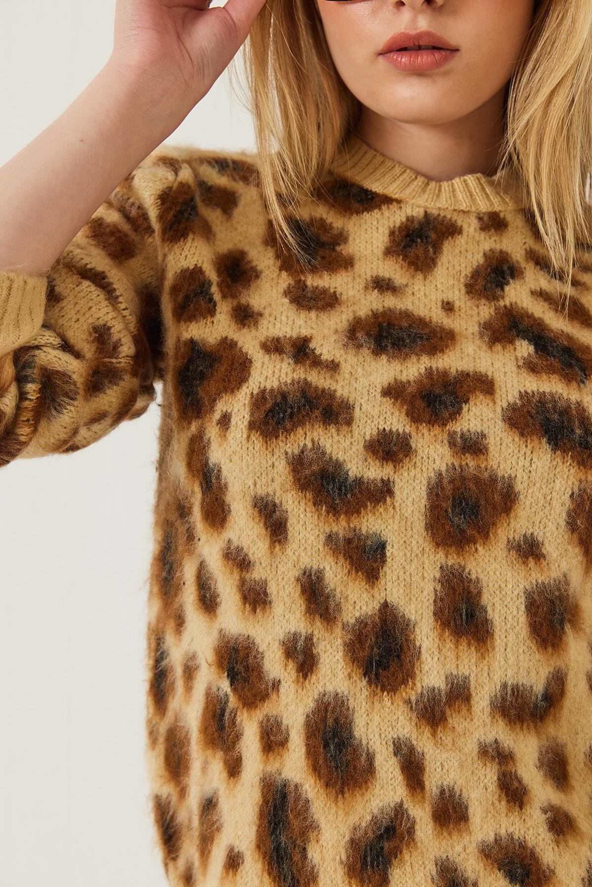 Şardonlu Leopar Desenli Triko Kazak 20246260 - Camel-Kahverengi