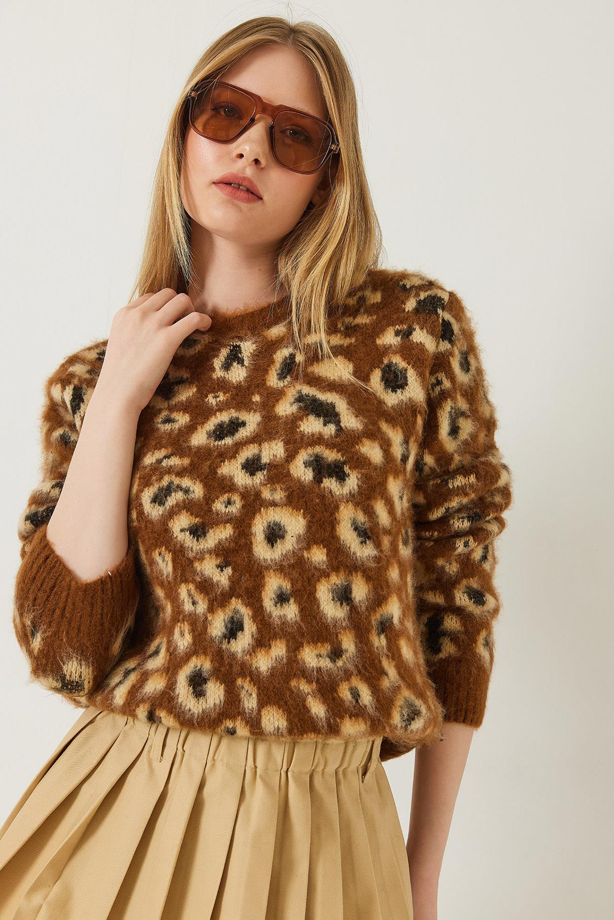 Şardonlu Leopar Desenli Triko Kazak 20246260 - Kahve-Camel