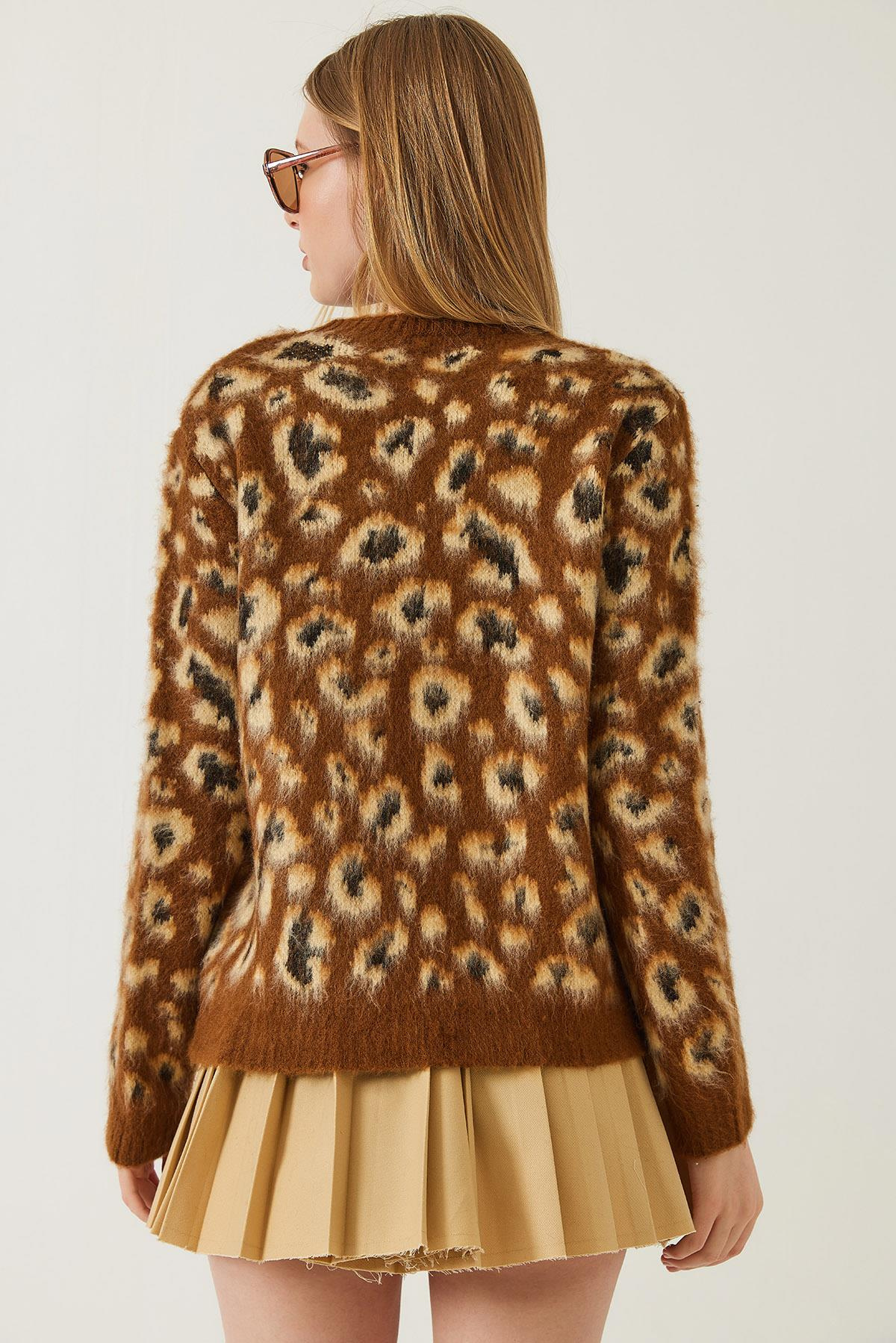 Şardonlu Leopar Desenli Triko Kazak 20246260 - Kahve-Camel