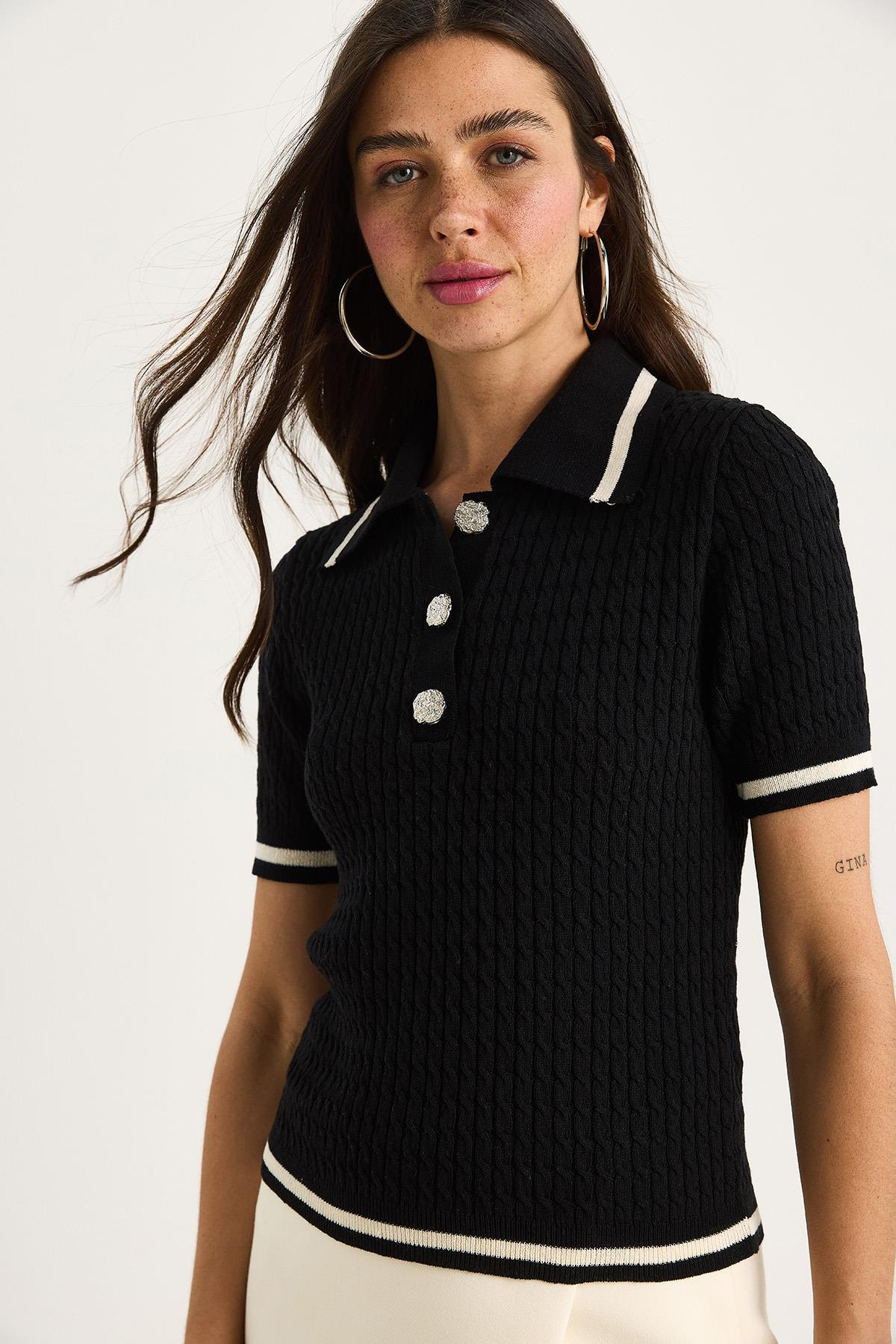 Sekiz İlmek Örgü Şerit Detaylı Polo Yaka Triko T-Shirt 20258022 - Siyah
