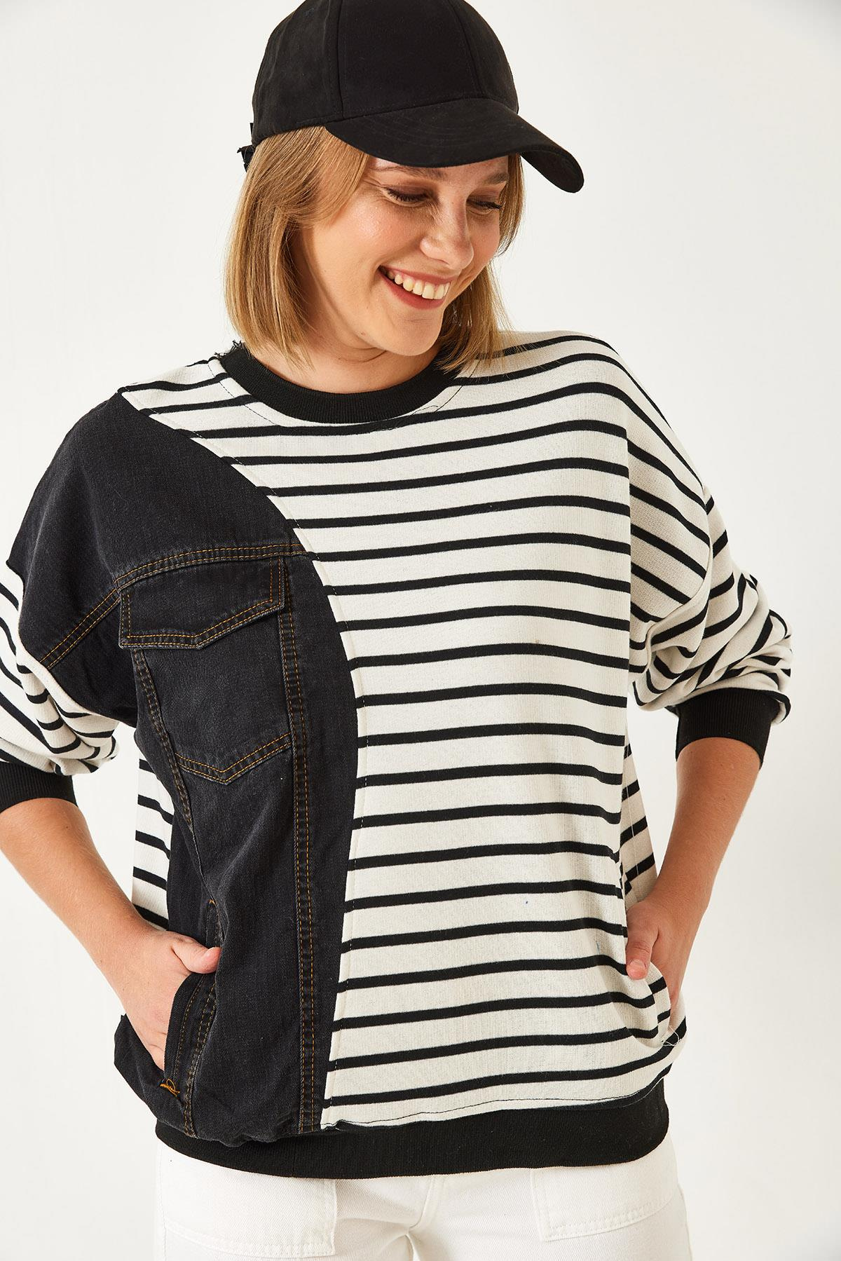 Tek Cepli Çizgili Denimli Sweatshirt 2501 60351338 - Beyaz-Siyah