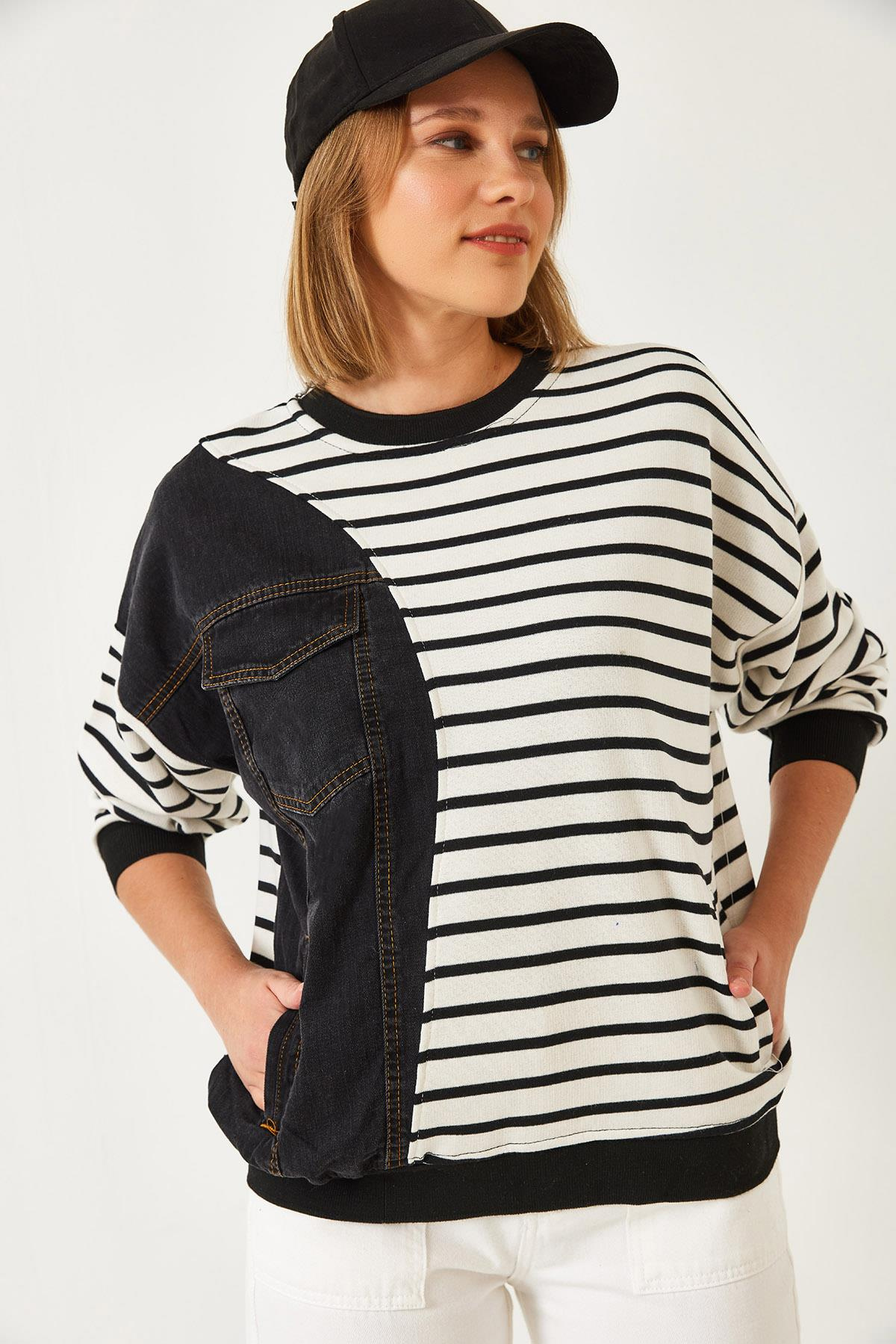 Tek Cepli Çizgili Denimli Sweatshirt 2501 60351338 - Beyaz-Siyah