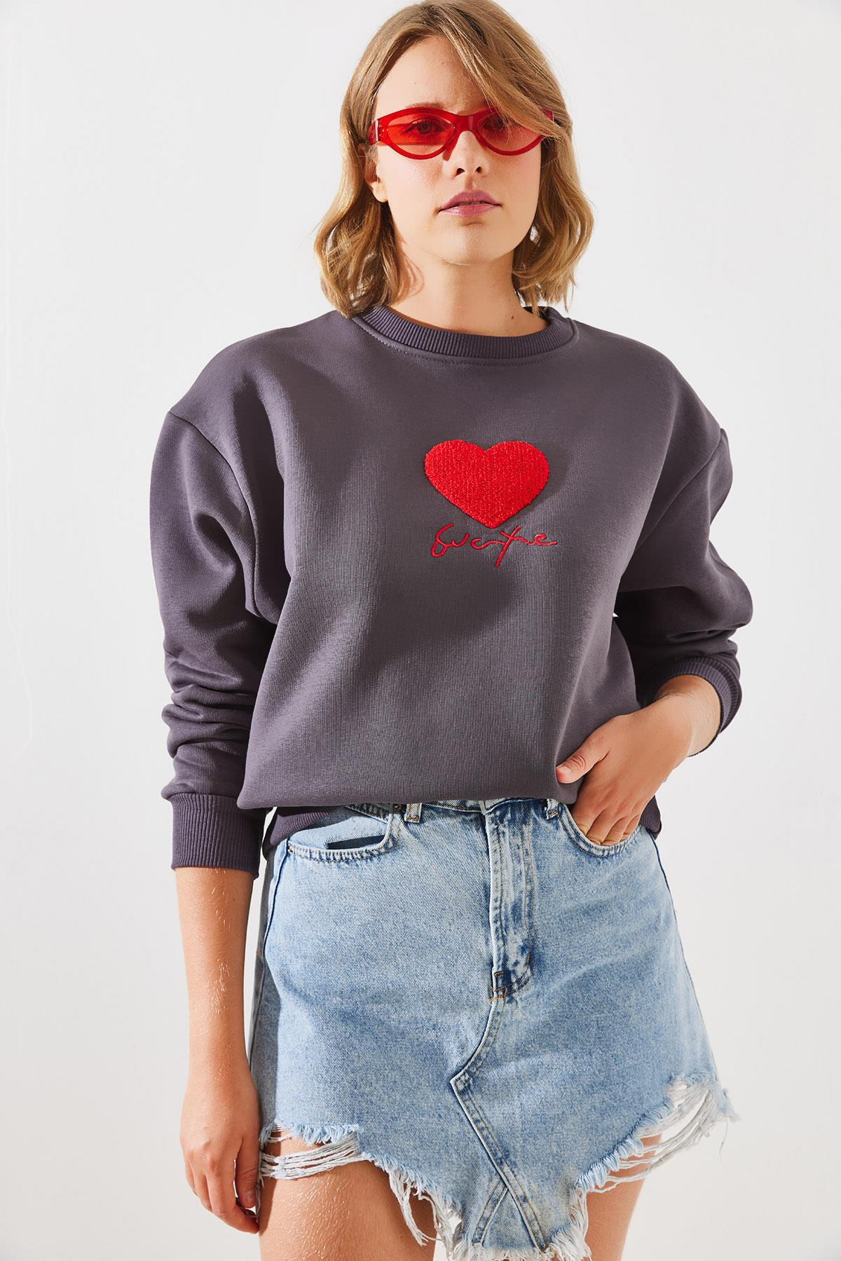 Üç İplik Şardonlu In Love Sweatshirt MBHS008 60601008 - Füme