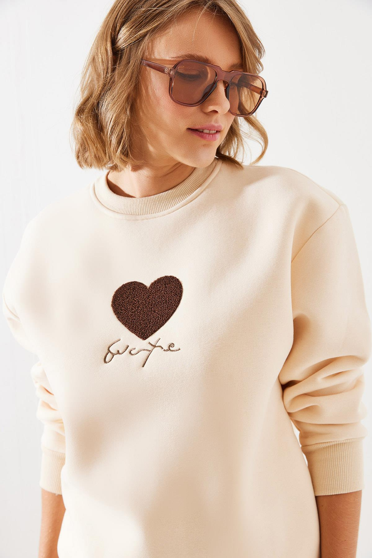 Üç İplik Şardonlu In Love Sweatshirt MBHS008 60601008 - Bej