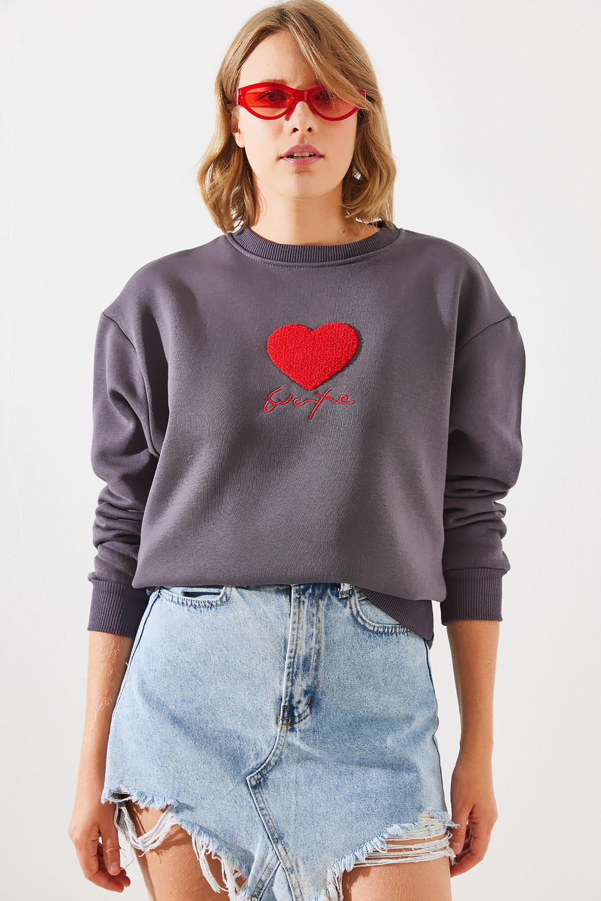 Üç İplik Şardonlu In Love Sweatshirt MBHS008 60601008 - Füme