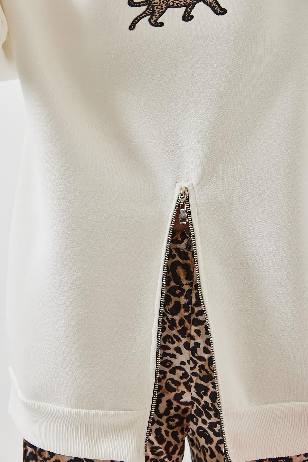 Üç İplik Şardonlu Önü Fermuarlı Leopar Baskılı Sweatshirt 60351258 - Beyaz