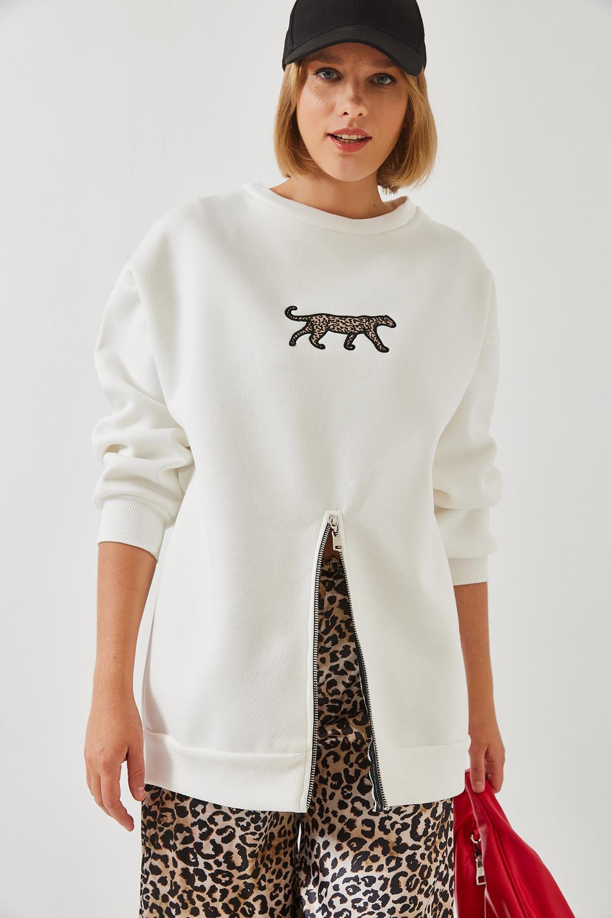 Üç İplik Şardonlu Önü Fermuarlı Leopar Baskılı Sweatshirt 60351258 - Beyaz