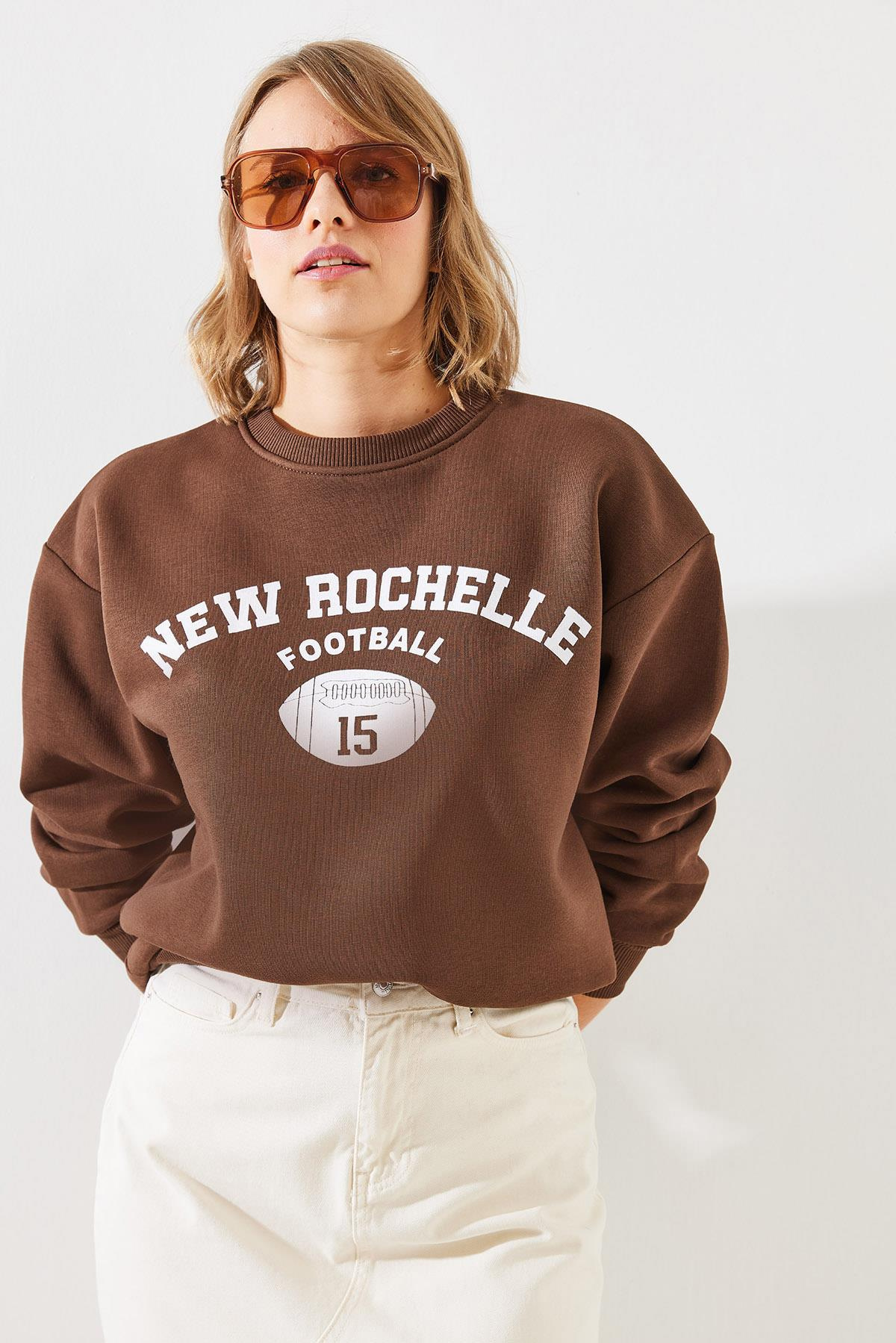 Üç İplik Şardonlu Rochelle Yazı Baskılı Sweatshirt MBHS001 60601001 - Kahverengi