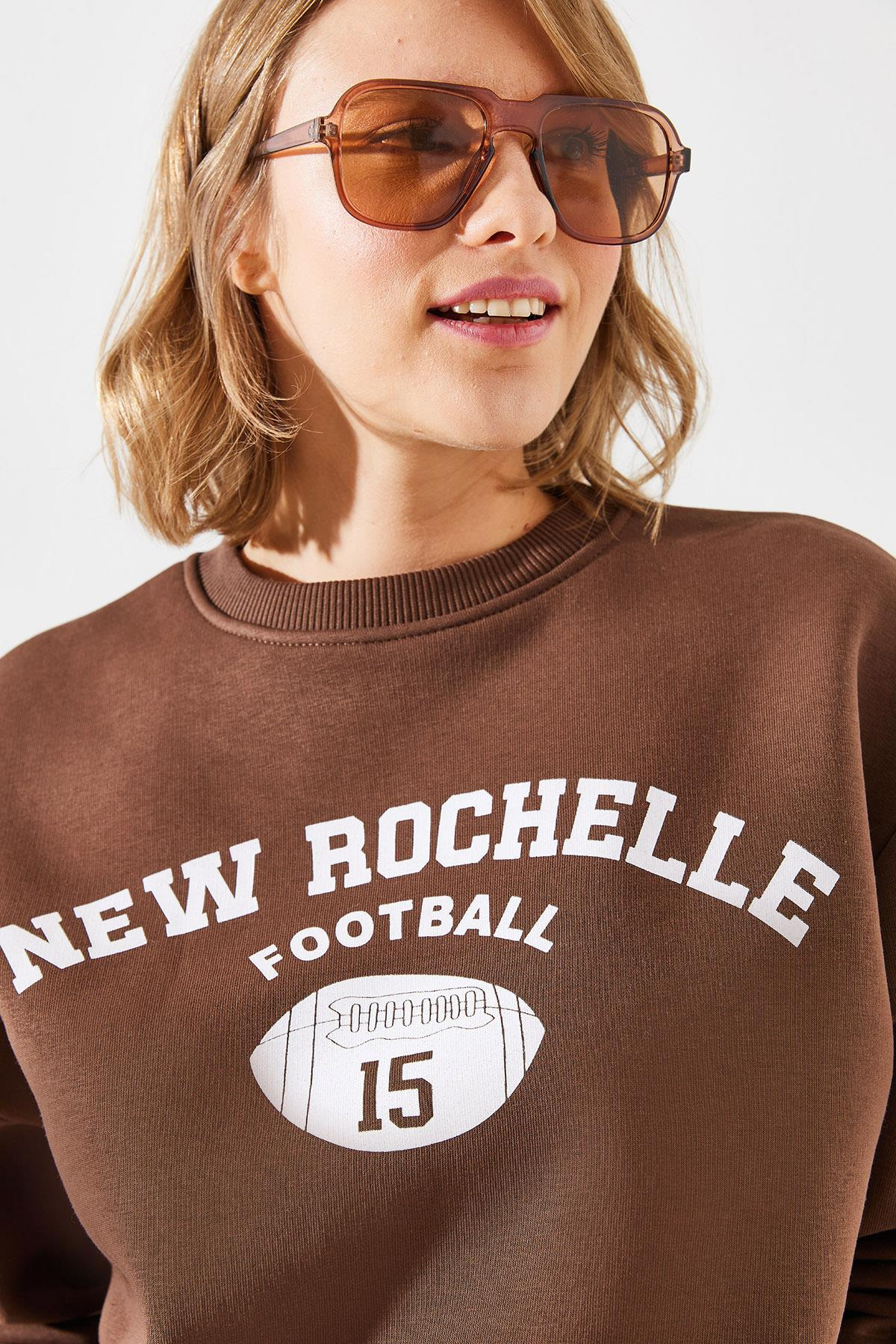 Üç İplik Şardonlu Rochelle Yazı Baskılı Sweatshirt MBHS001 60601001 - Kahverengi