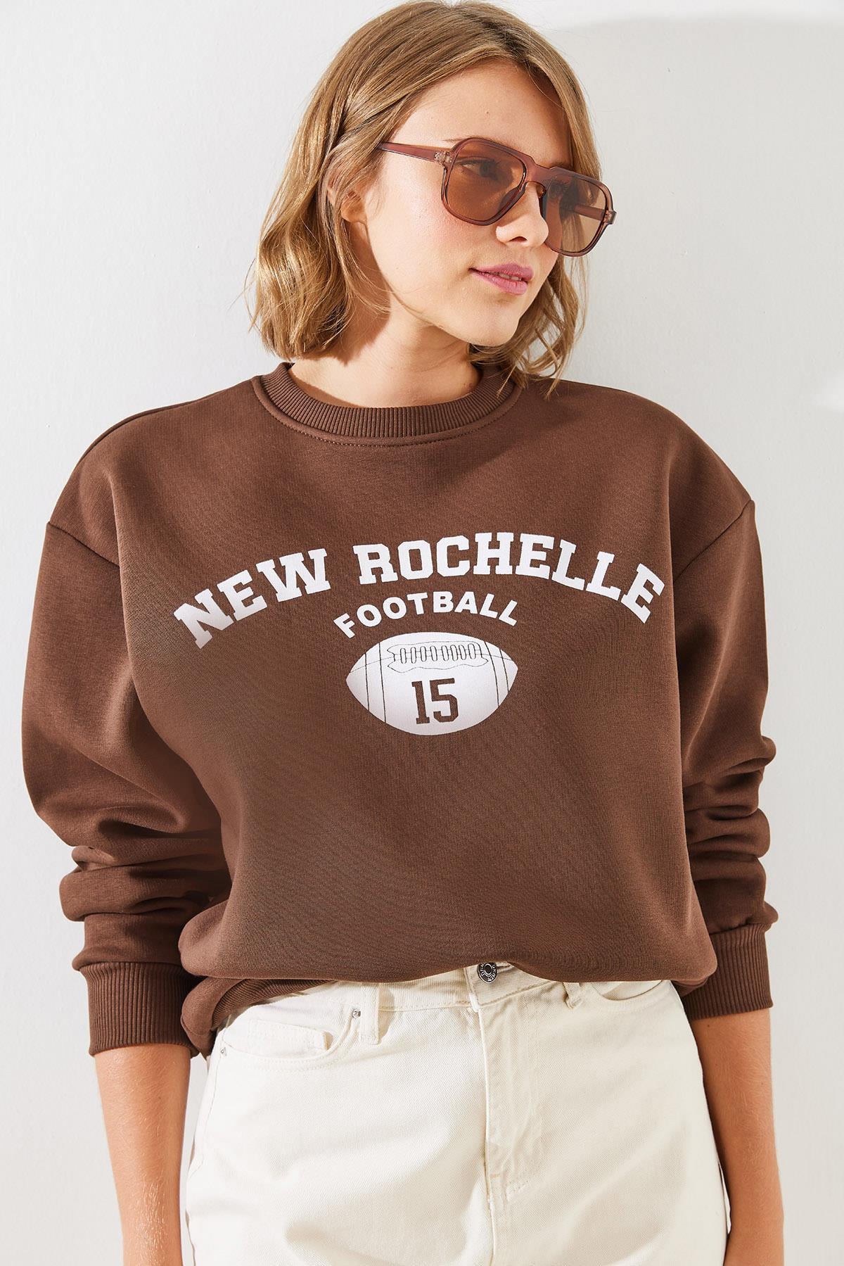 Üç İplik Şardonlu Rochelle Yazı Baskılı Sweatshirt MBHS001 60601001 - Kahverengi