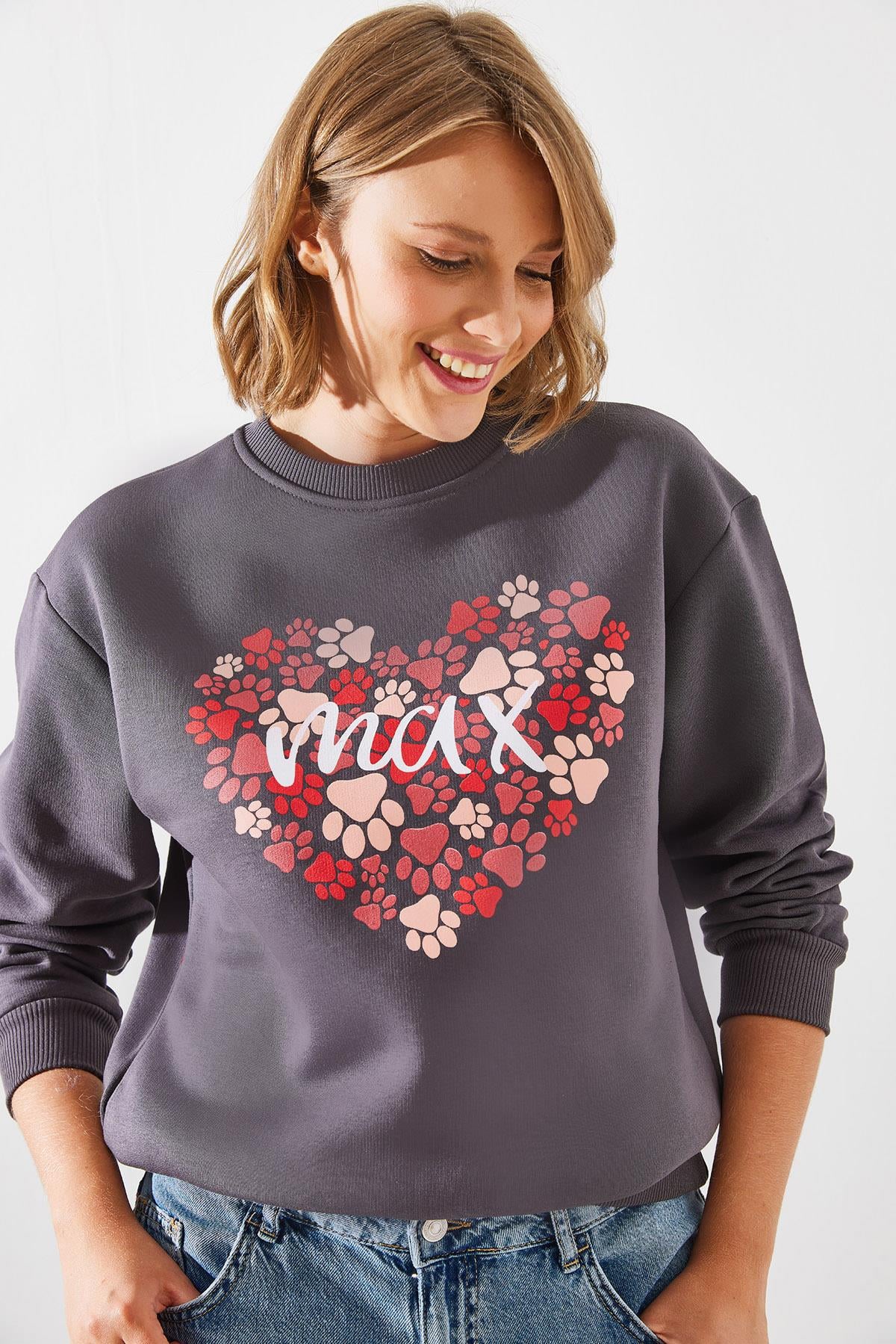 Üç İplik Şardonlu Yuvarlak Yaka Pati Baskılı Sweatshirt MBHS005 60601005 - Füme