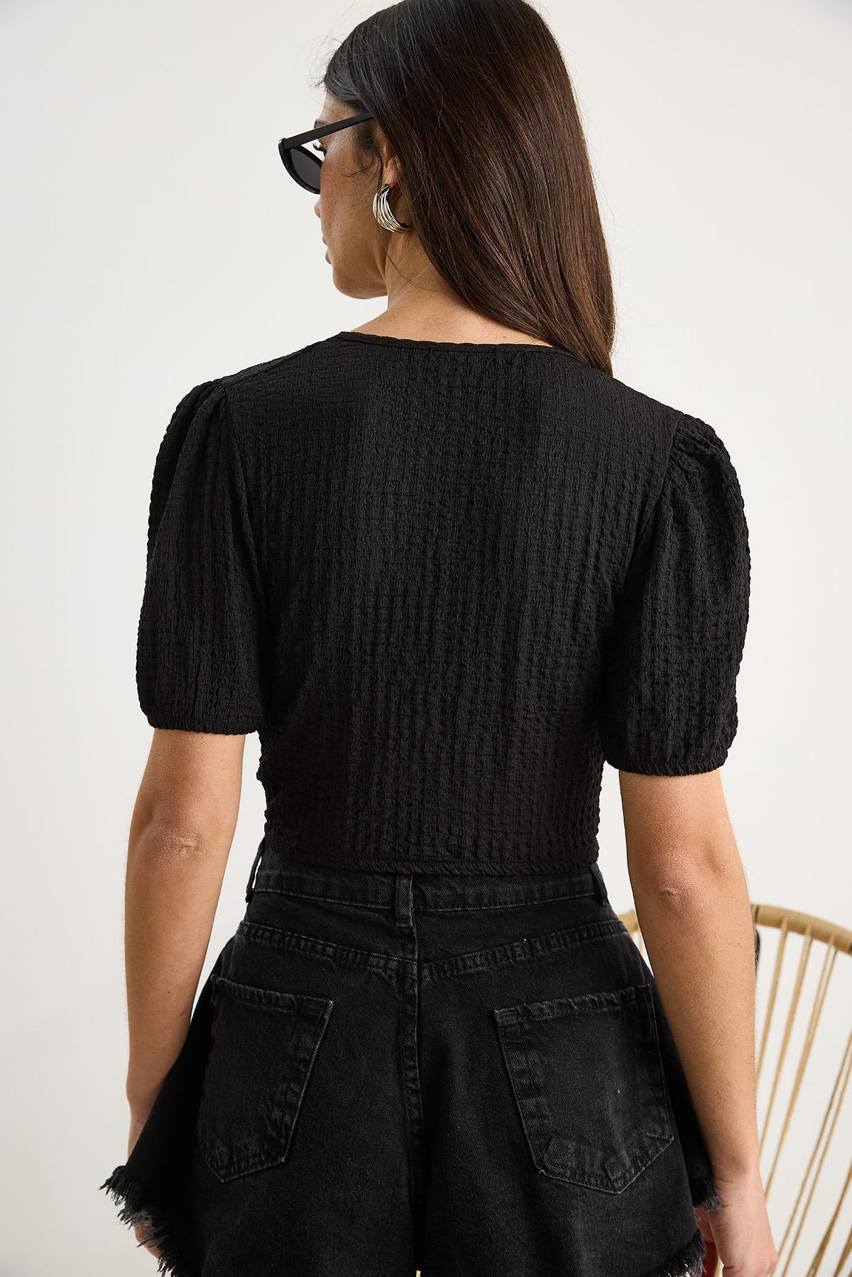 V Yaka Fisto Detaylı Bürümcük Kısa Kollu Crop Bluz 2231 60284051 - Siyah
