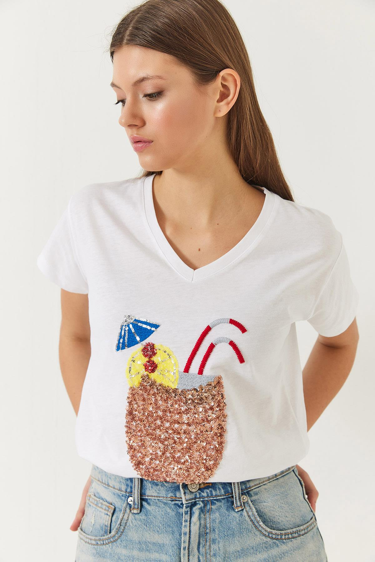 V Yaka Havai Desenli Renkli Payet İşlemeli T-Shirt 60261433 - Beyaz