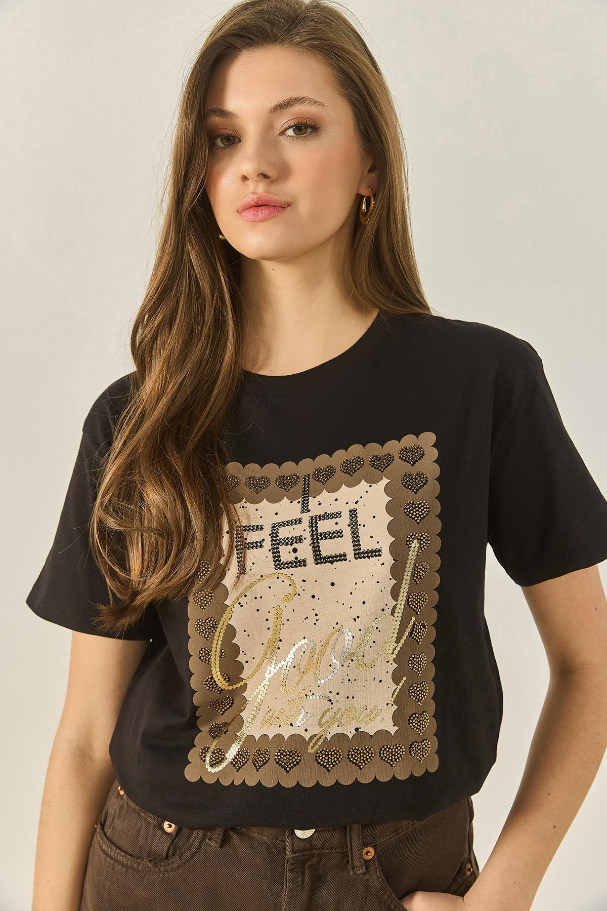 Varak Baskılı Taş Detaylı Kısa Kollu Bisiklet Yaka Pamuklu T-Shirt 60283309 - Siyah