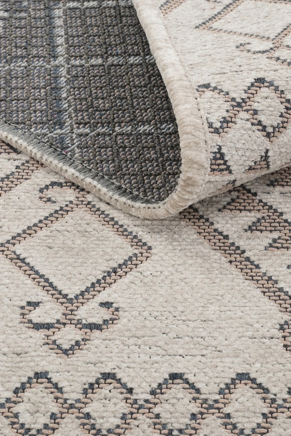 Makinede Yıkanabilir Kaymaz Taban Antialerjik İskandinav Desenli Kilim Serisi Garden Vizon