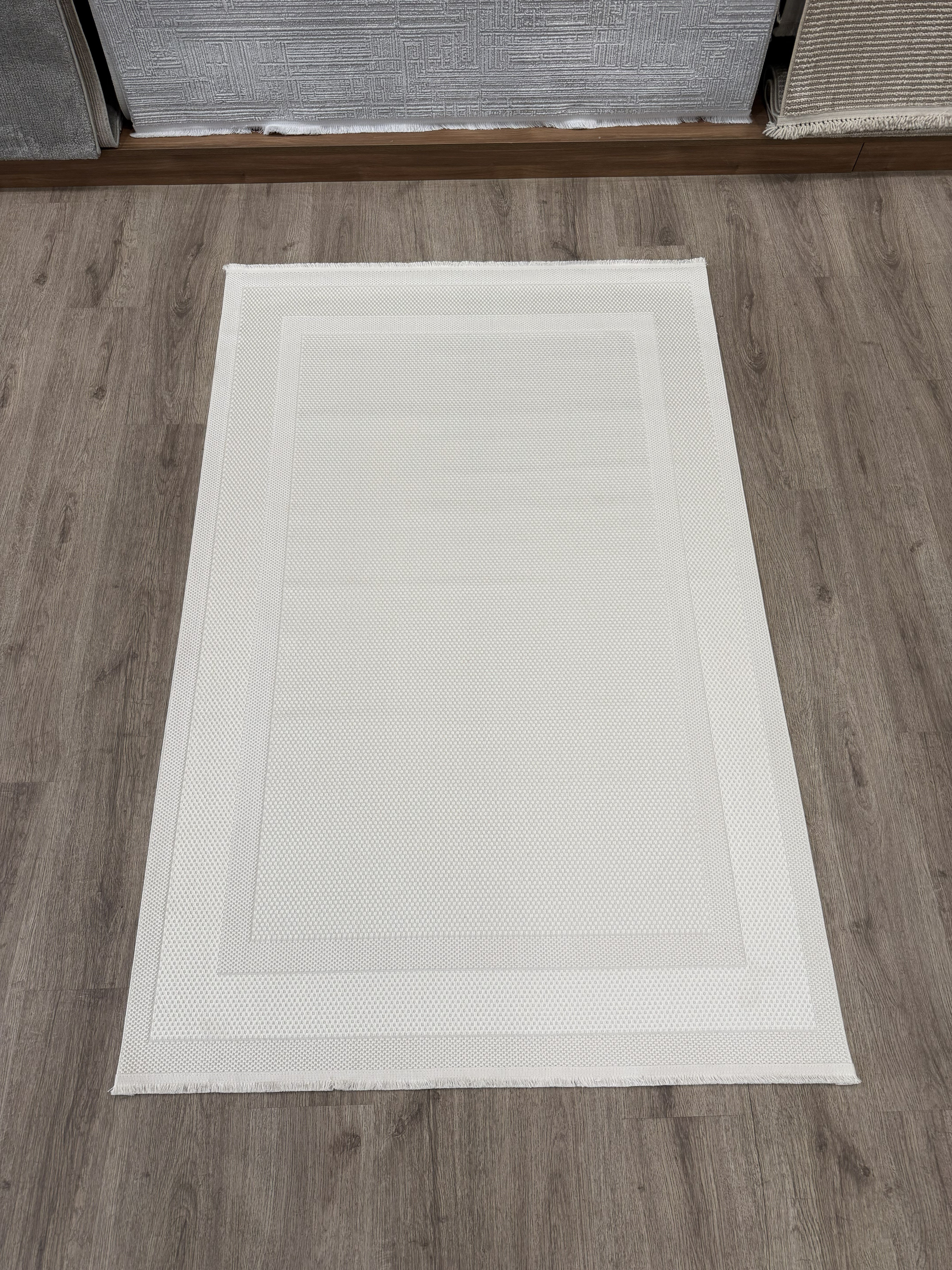 Premium Kalite Makinada Yıkanabilir Kaymaz Taban Antialerjik Wool Çerçeveli Bukle Sisal 8001 Krem