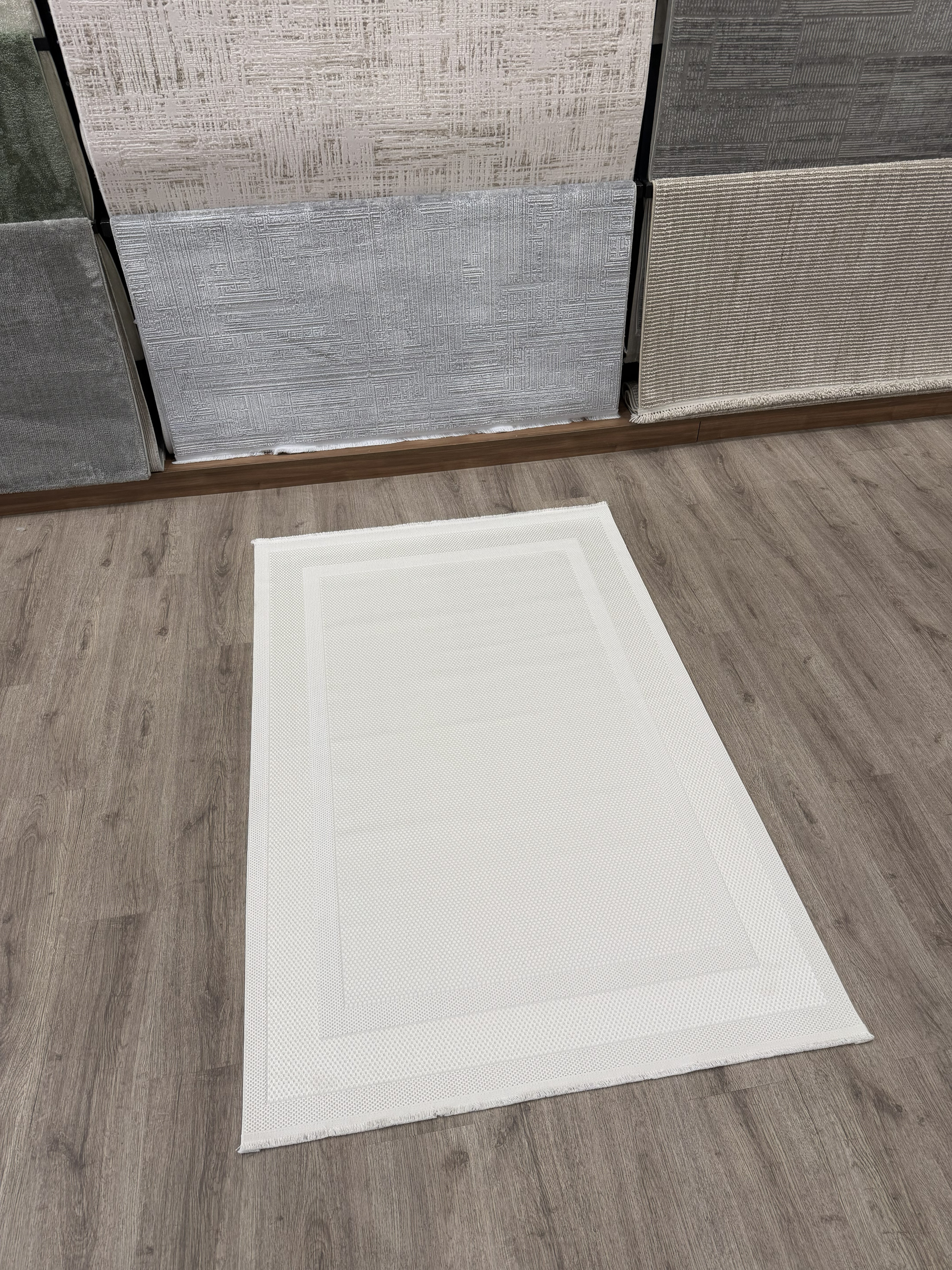 Premium Kalite Makinada Yıkanabilir Kaymaz Taban Antialerjik Wool Çerçeveli Bukle Sisal 8001 Krem