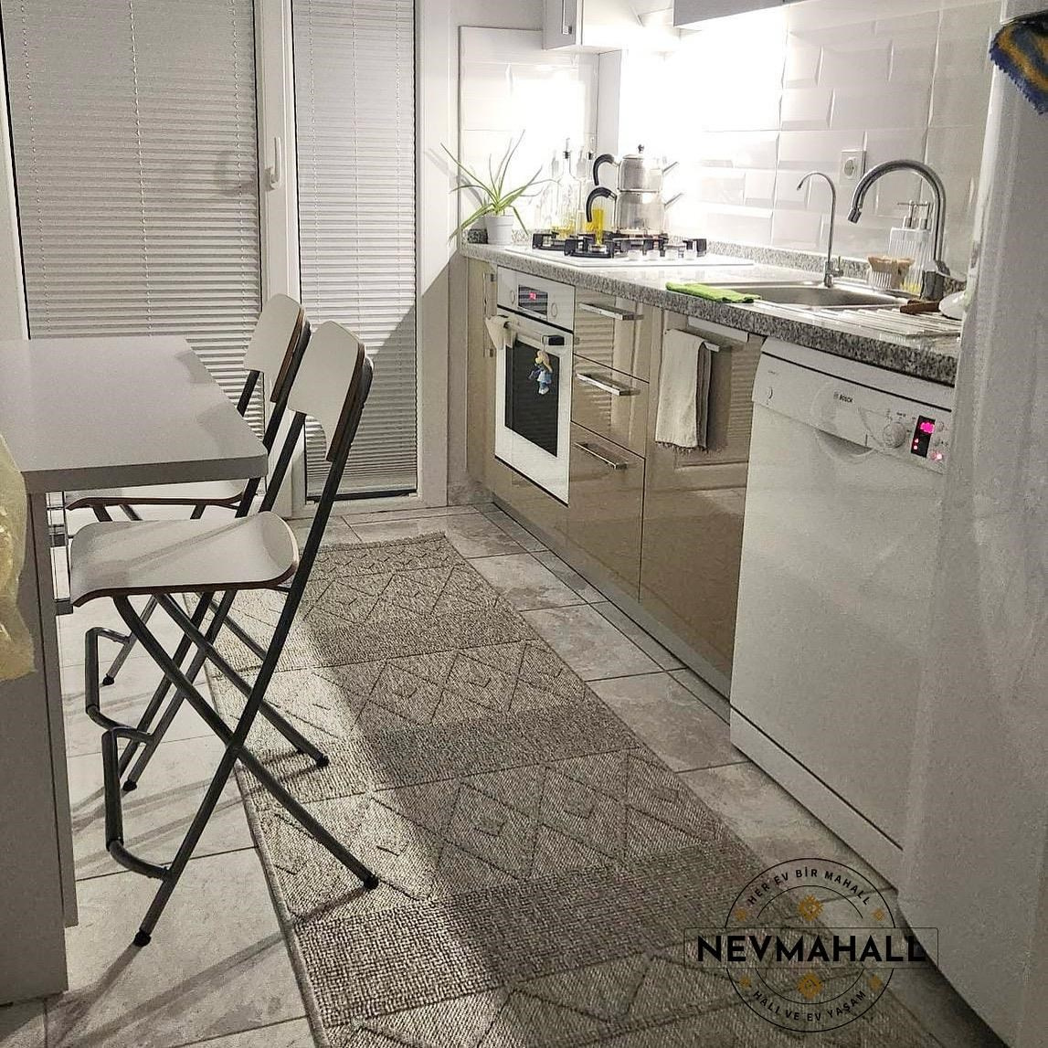 Roma İskandinav Açık Gri