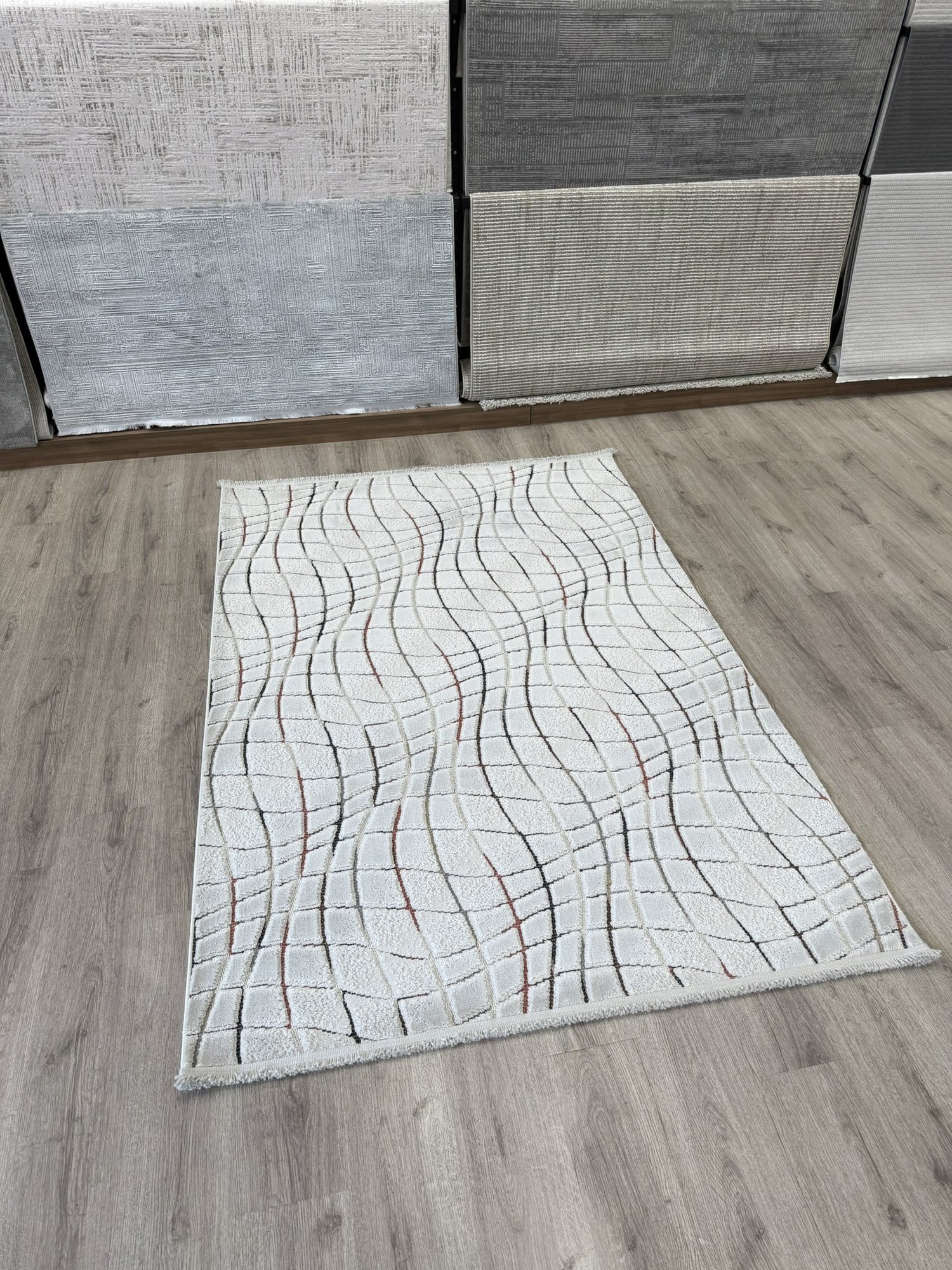 Yumuşak Dokulu Kaymaz Taban Sunset Serisi Gri Dalgalı Geometrik Desenli Kabartmalı Makine Halısı SNS1171