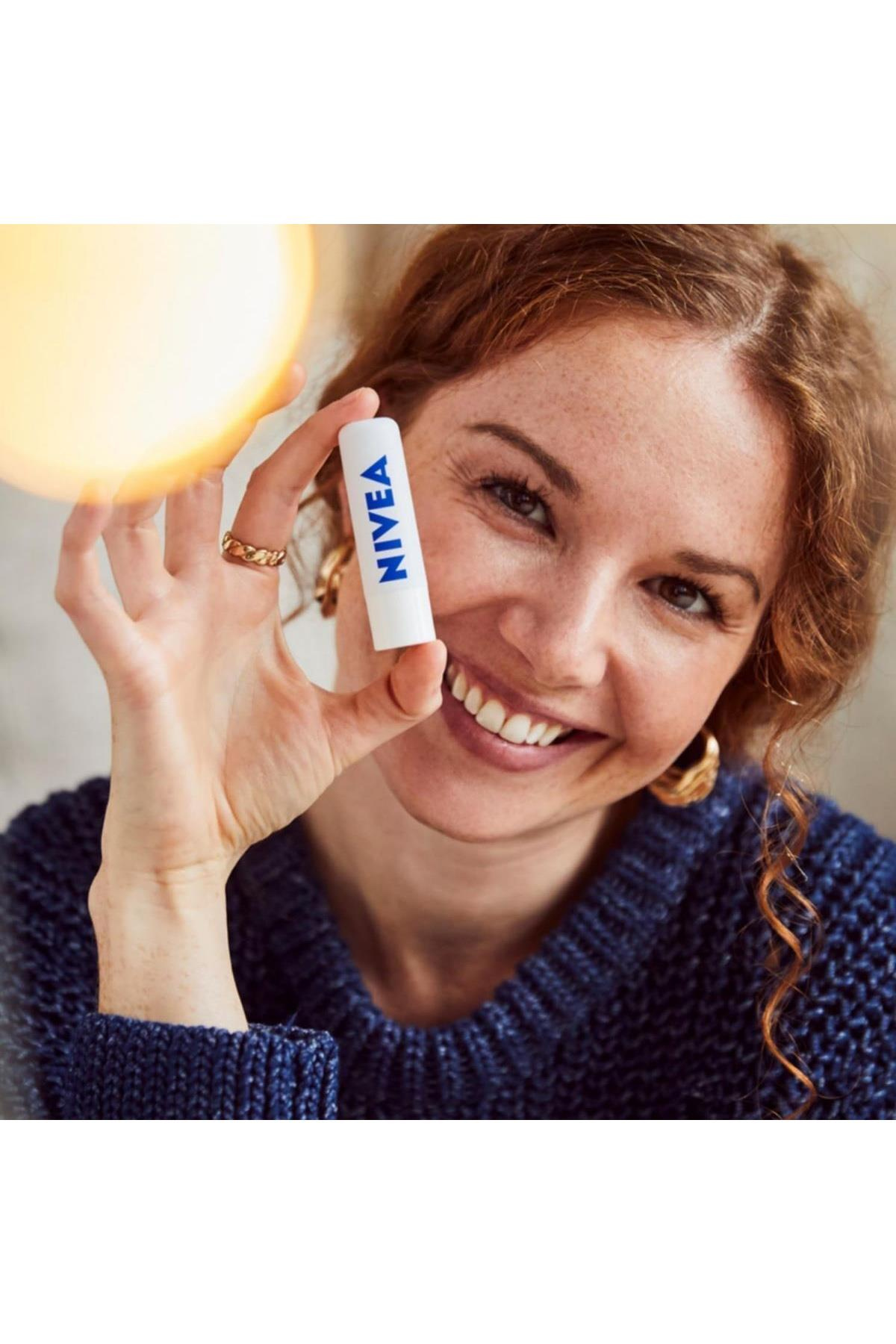 NiveaNivea Dudak Bakım Kremi Med Repair SPF 15 4.8 gr Nivea Lip Med Protection | Koruyucu ve Nemlendirici Dudak Bakımı