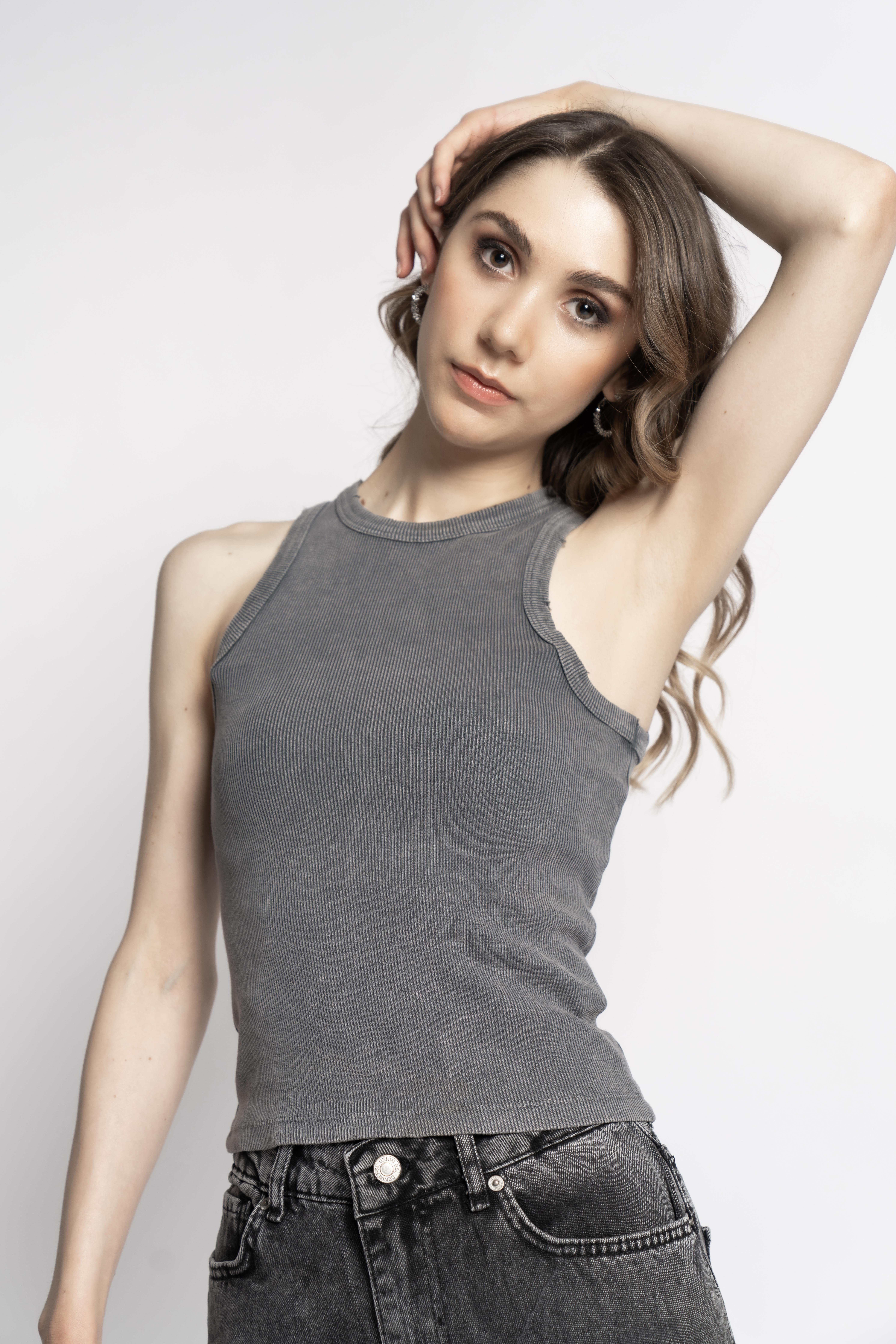Antrasit Halter Yaka Atlet
