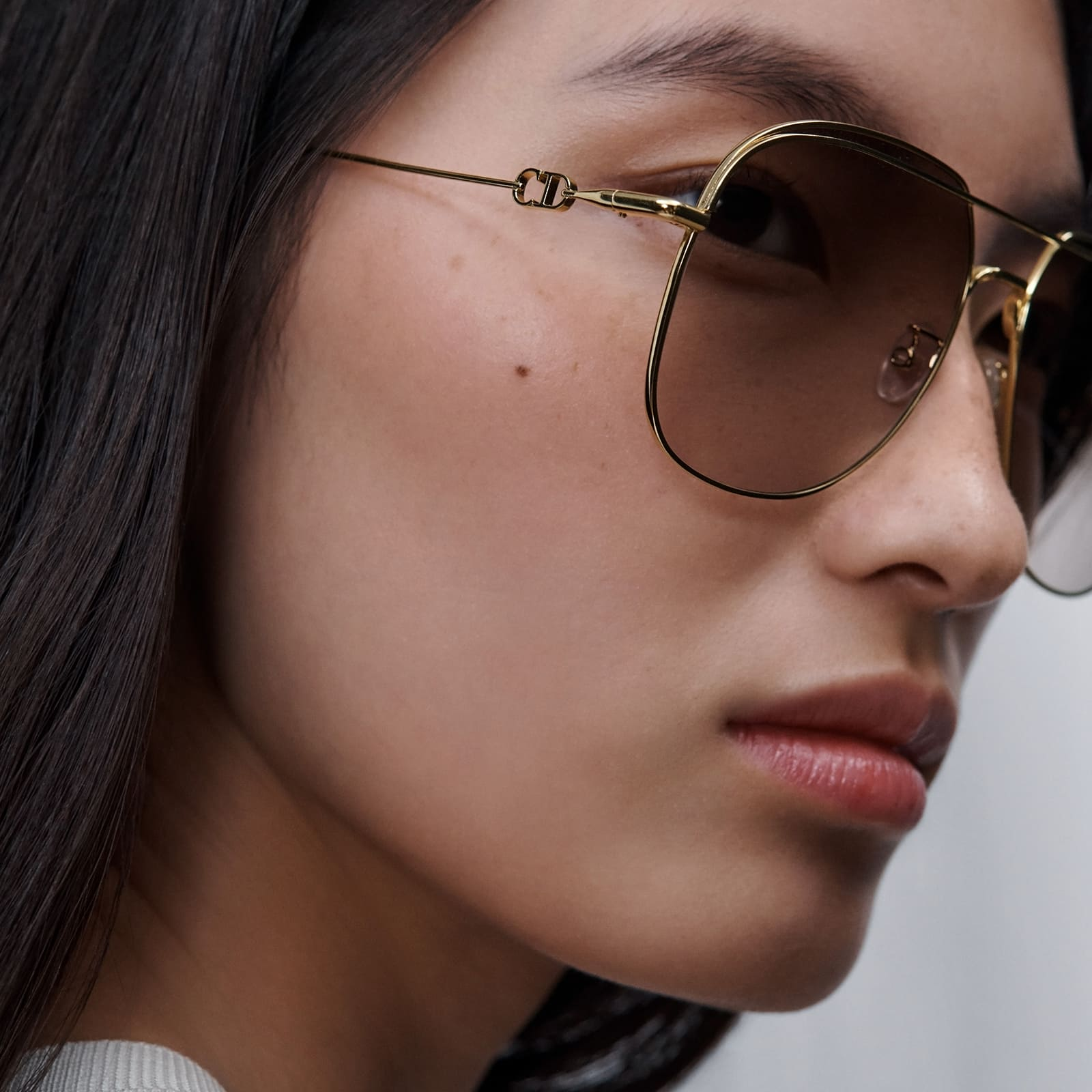 Dior Petit A1U CD 40262U 10F Kadın Güneş Gözlüğü