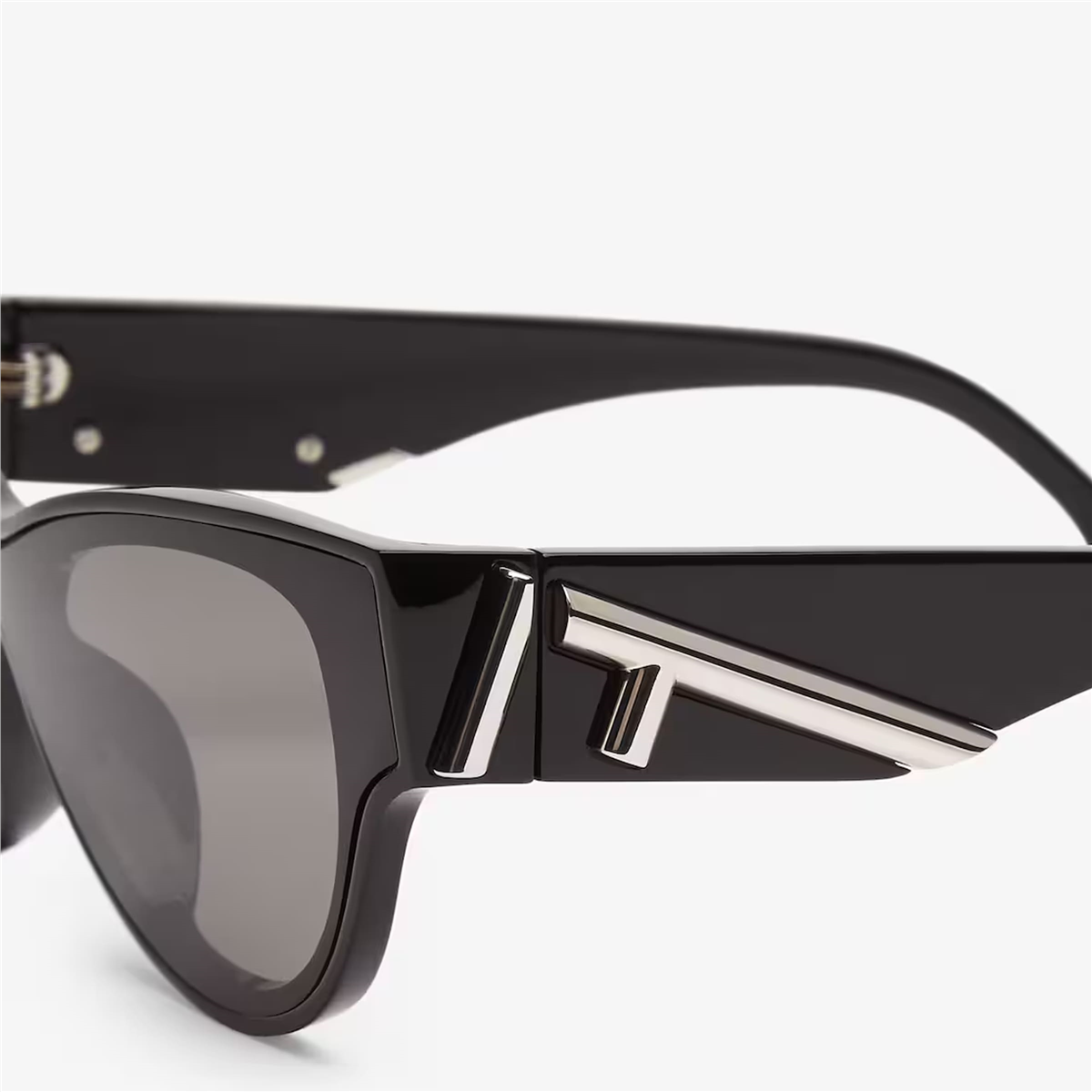 Fendi First FE 40135I 01A