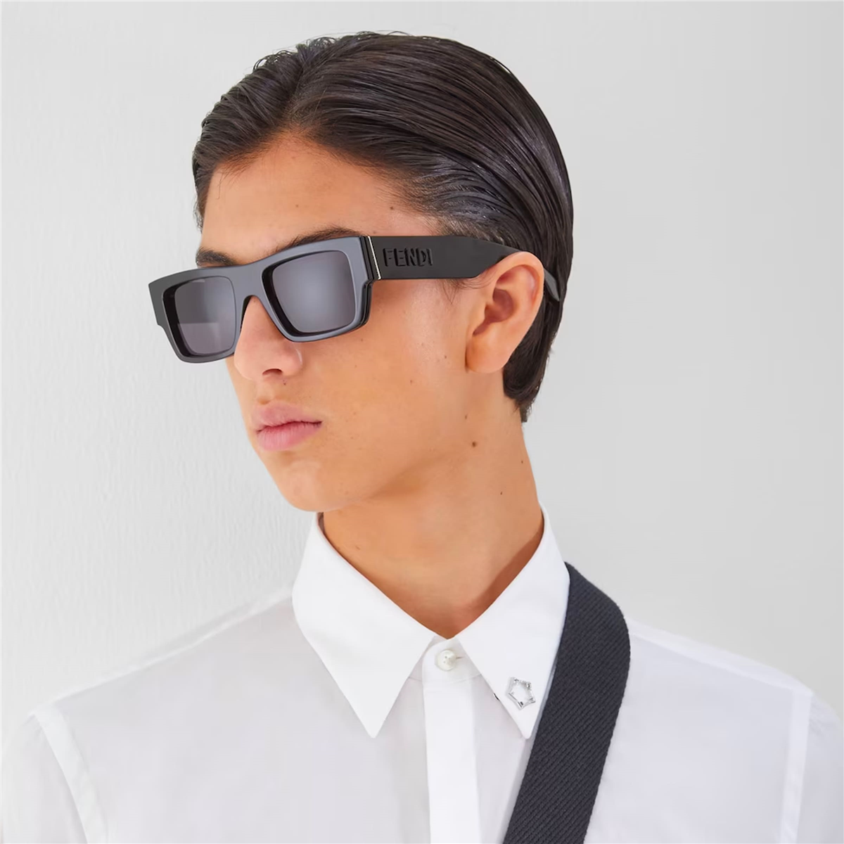 FENDI Signature Dikdörtgen Siyah Erkek Güneş Gözlüğü