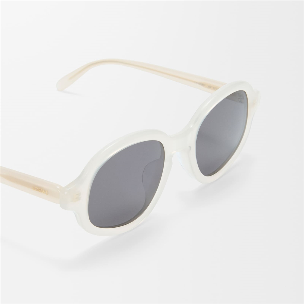 Loewe Delta Slim LW 40184U 25A Kadın Güneş Gözlüğü