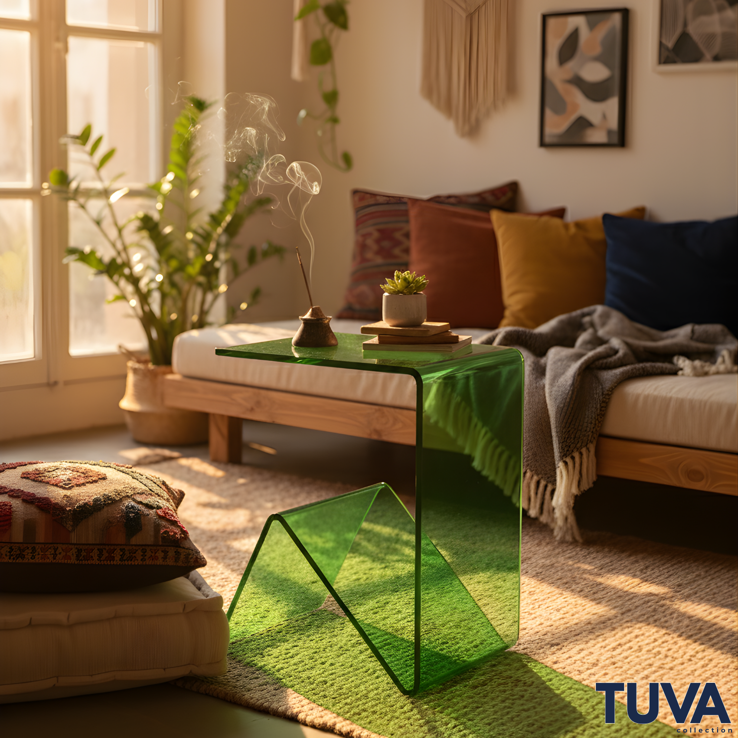 Elan – Tek Parça Bükümlü Şeffaf Akrilik Modern Sehpa | Çarpraz Dengeli Avangard Tasarım | Tuva Premium Mobilya