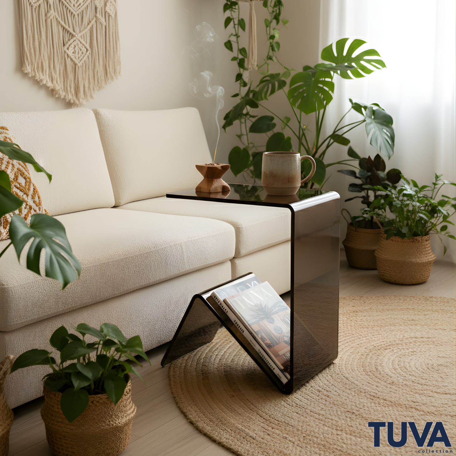 Elan – Tek Parça Bükümlü Şeffaf Akrilik Modern Sehpa | Çarpraz Dengeli Avangard Tasarım | Tuva Premium Mobilya