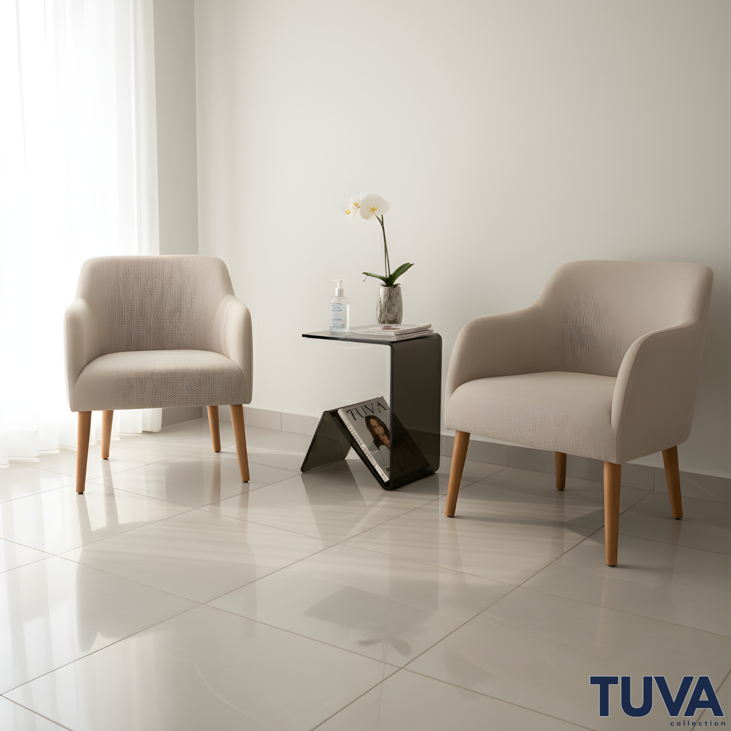 Elan – Tek Parça Bükümlü Şeffaf Akrilik Modern Sehpa | Çarpraz Dengeli Avangard Tasarım | Tuva Premium Mobilya