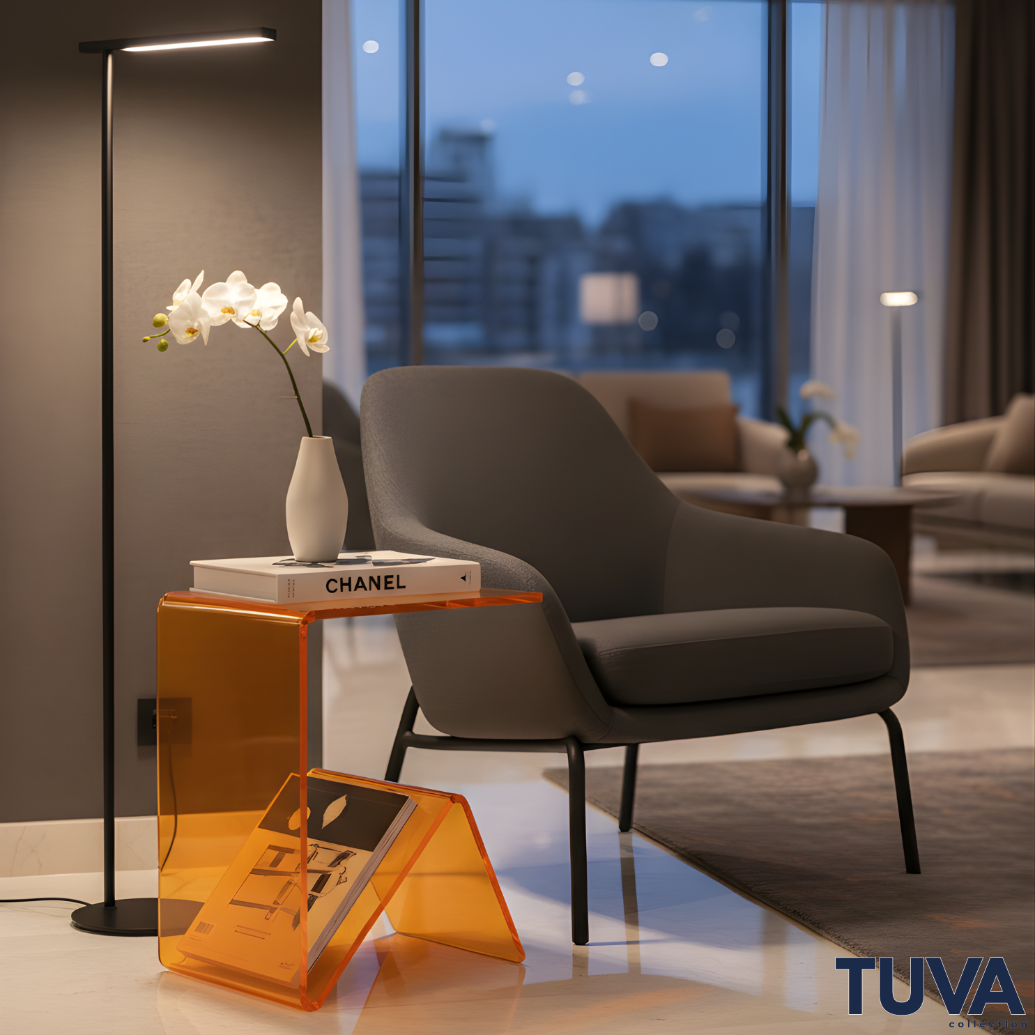 Elan – Tek Parça Bükümlü Şeffaf Akrilik Modern Sehpa | Çarpraz Dengeli Avangard Tasarım | Tuva Premium Mobilya
