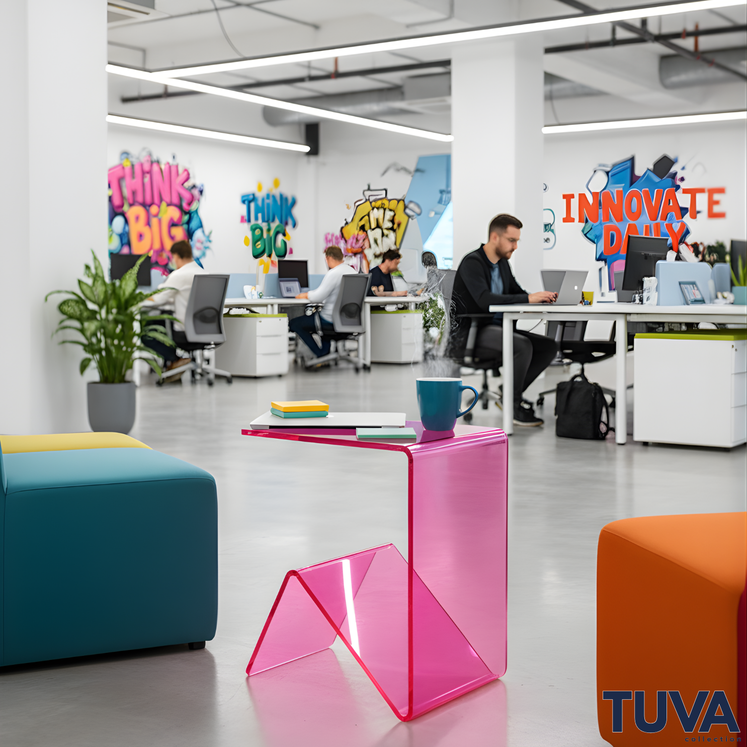 Elan – Tek Parça Bükümlü Şeffaf Akrilik Modern Sehpa | Çarpraz Dengeli Avangard Tasarım | Tuva Premium Mobilya