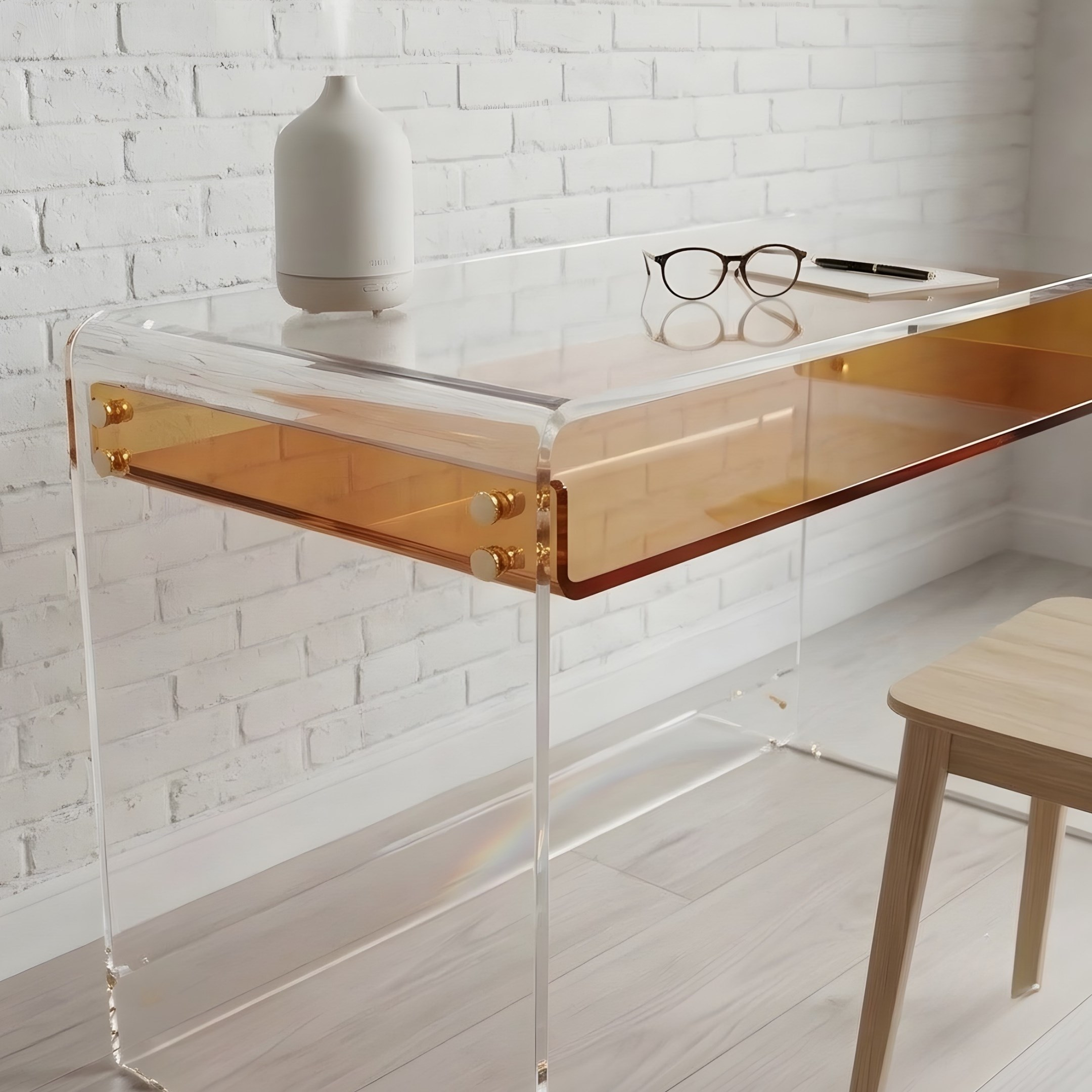 MONARCH CONSORT Core | Premium Çift Katmanlı Şeffaf Çalışma Masası ve Dresuar 