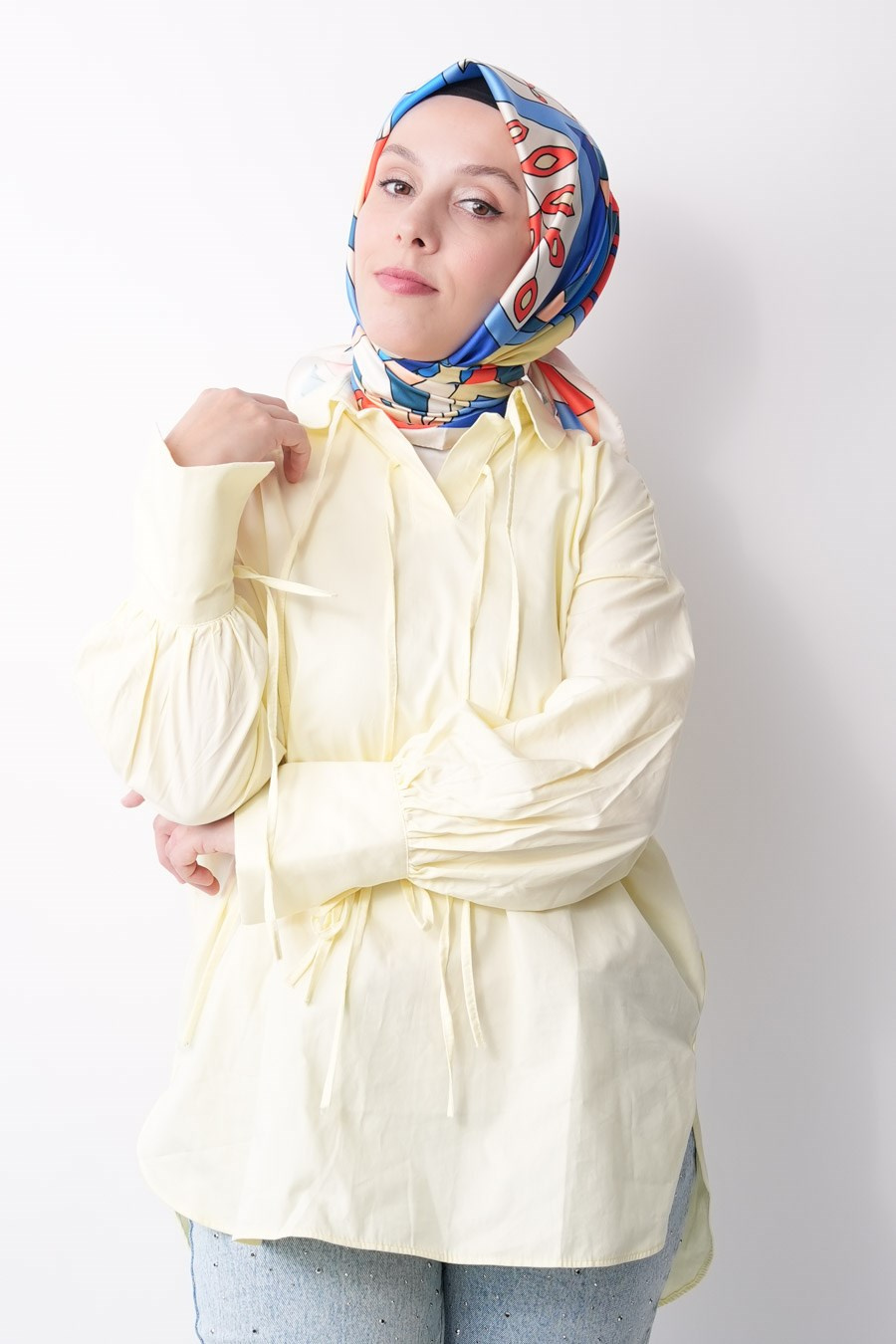 Latte Square Desen İpeksi Rayon Eşarp Mavi