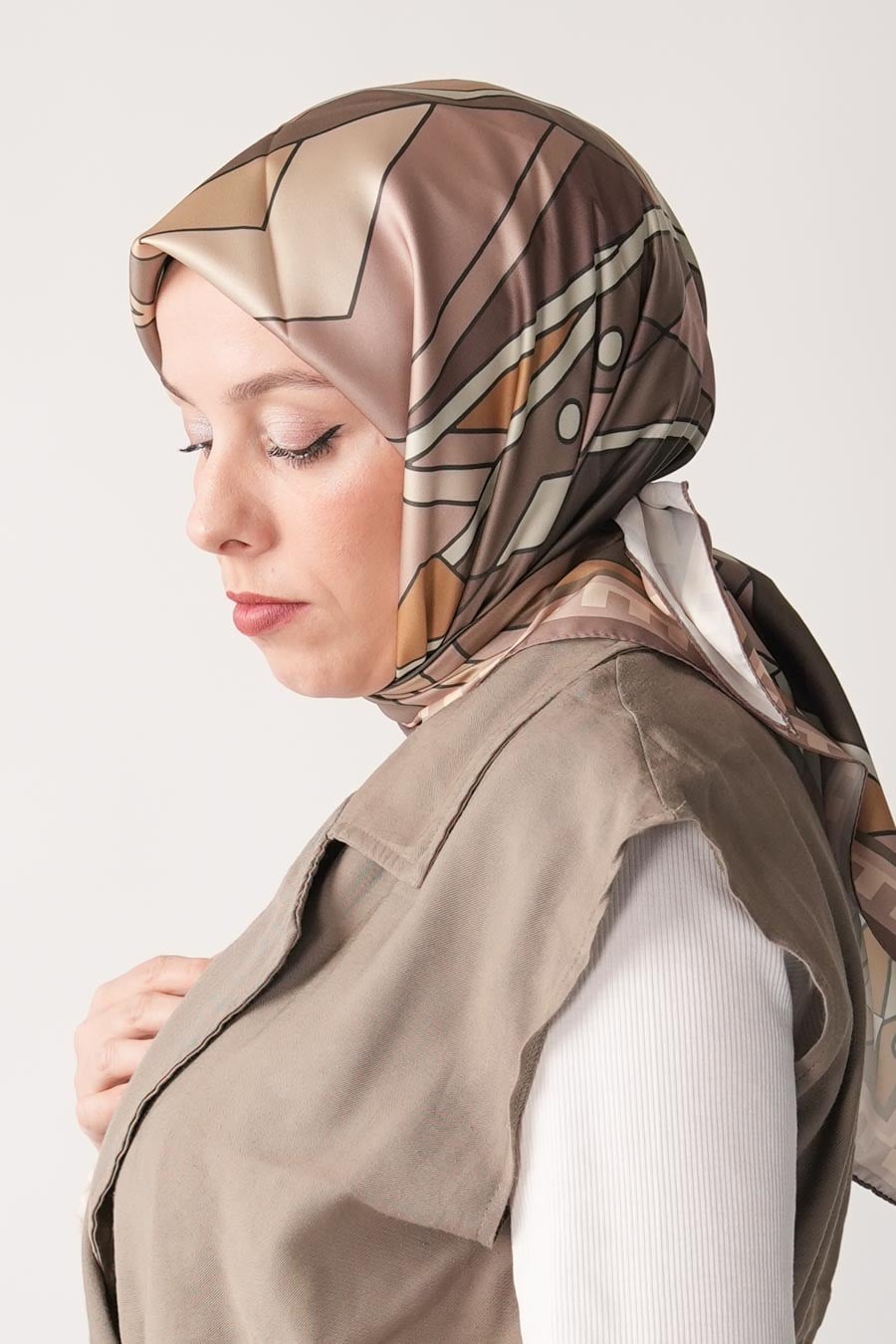 Lina Grid Desen İpeksi Rayon Eşarp Vizon