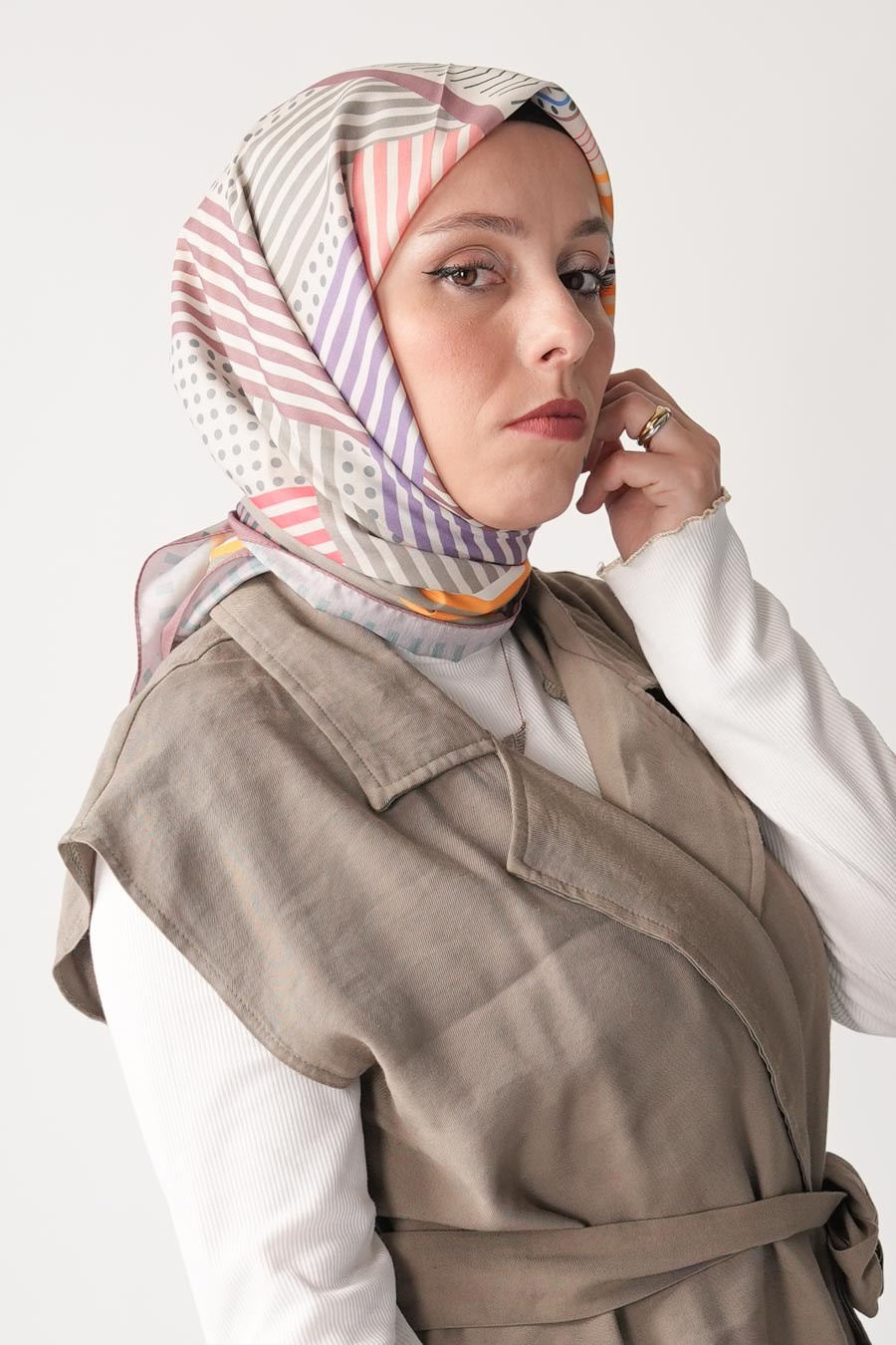 Lineer Desen Soft Eşarp Vizon