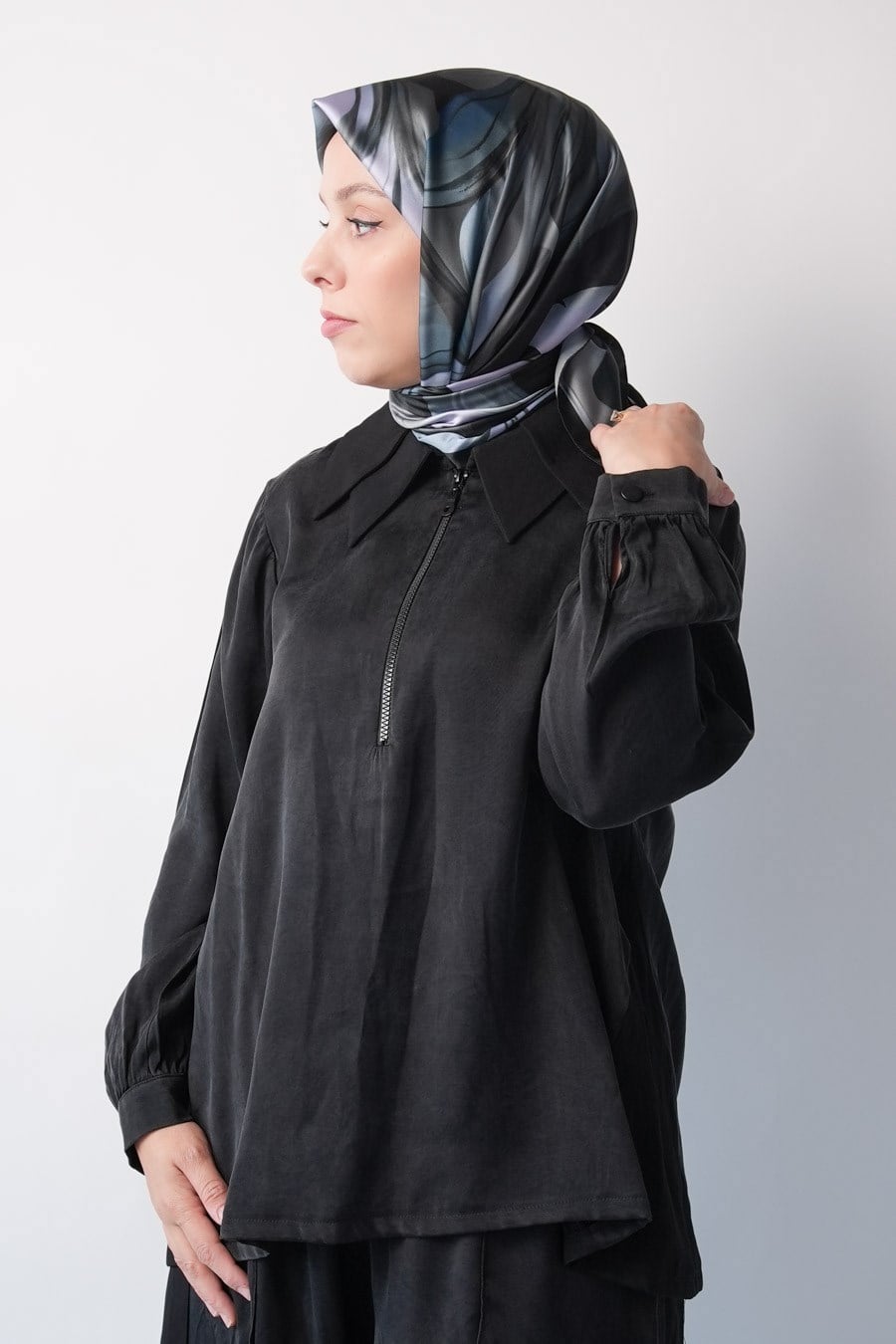 Lush Grove Desen İpeksi Rayon Eşarp Siyah