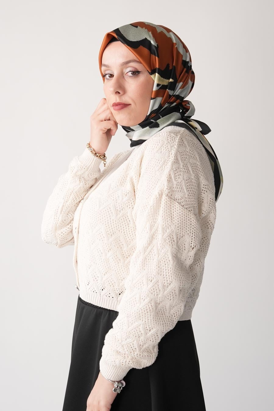 Nevara Desen İpeksi Rayon Eşarp Kiremit