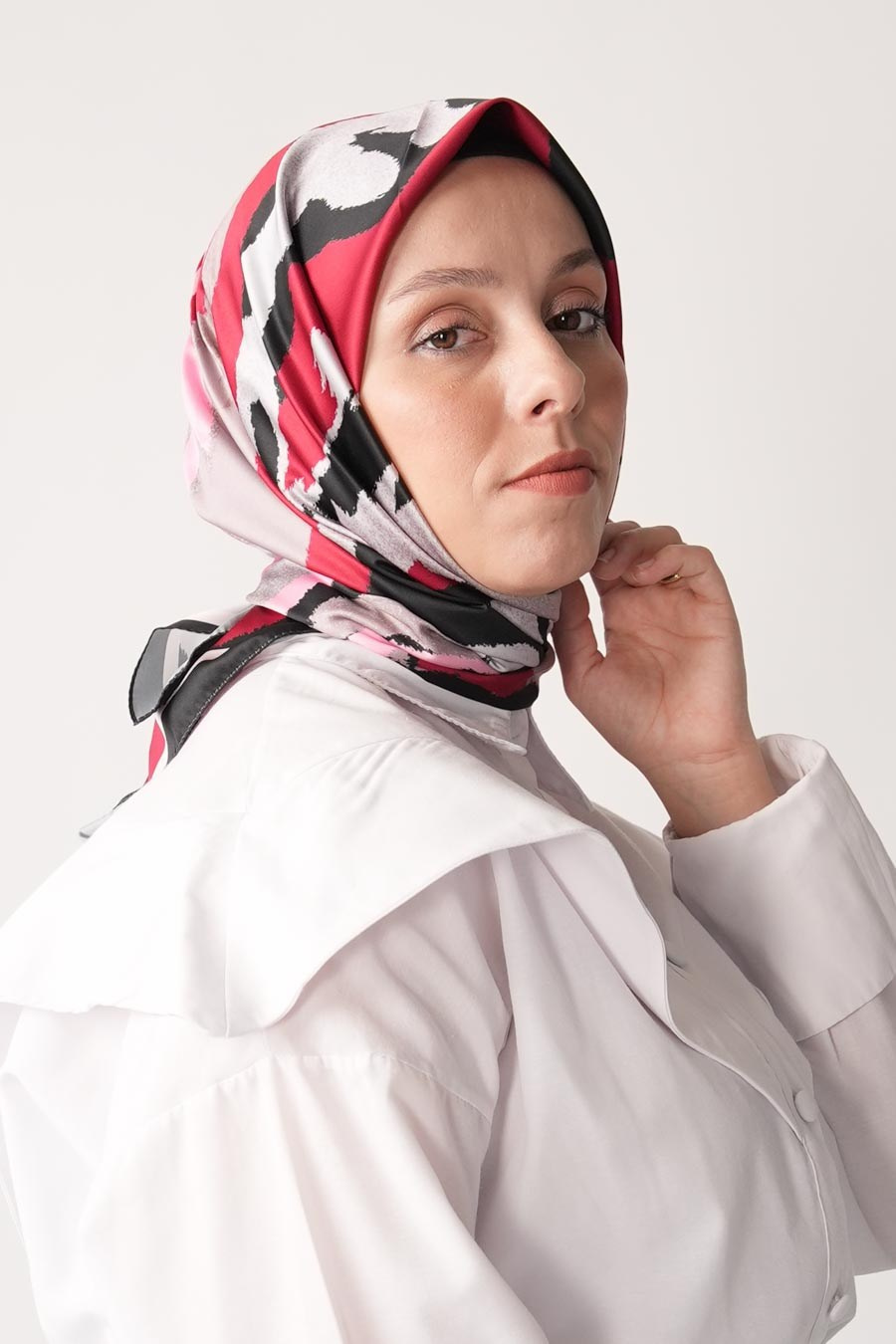 Nevara Desen İpeksi Rayon Eşarp Kırmızı