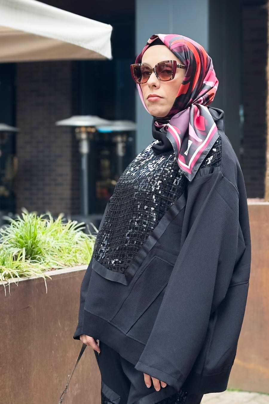 Sugar Rose Desen İpeksi Rayon Eşarp Kırmızı