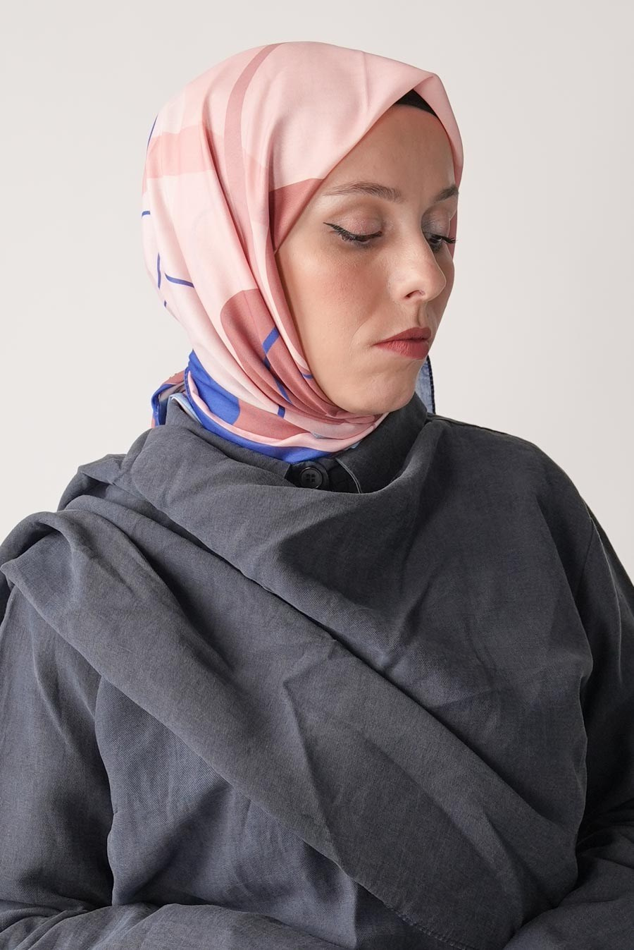 Violet Desen Soft Eşarp Yavruağzı