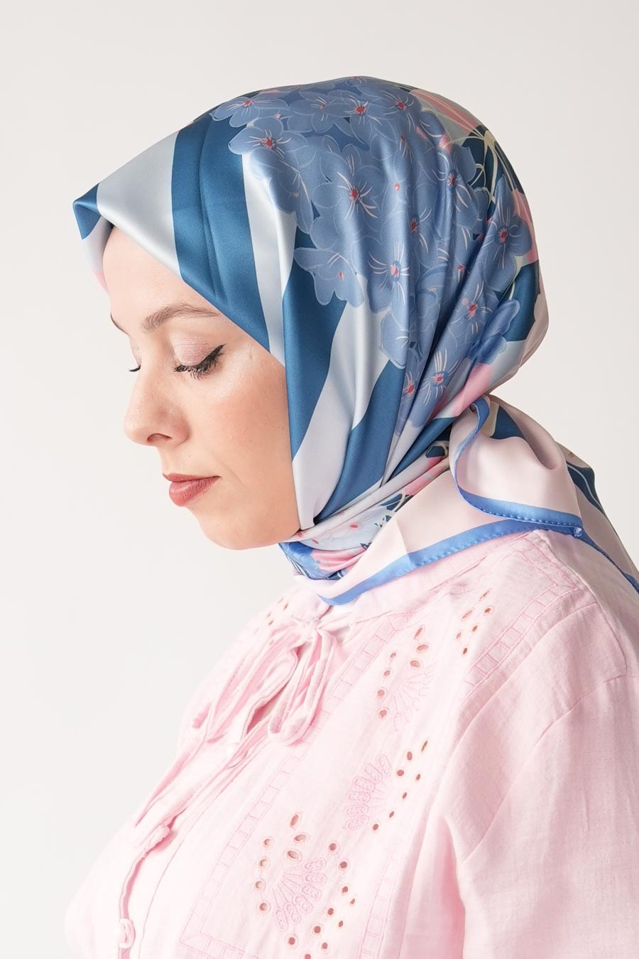 Luvia Desen İpeksi Rayon Eşarp Mavi