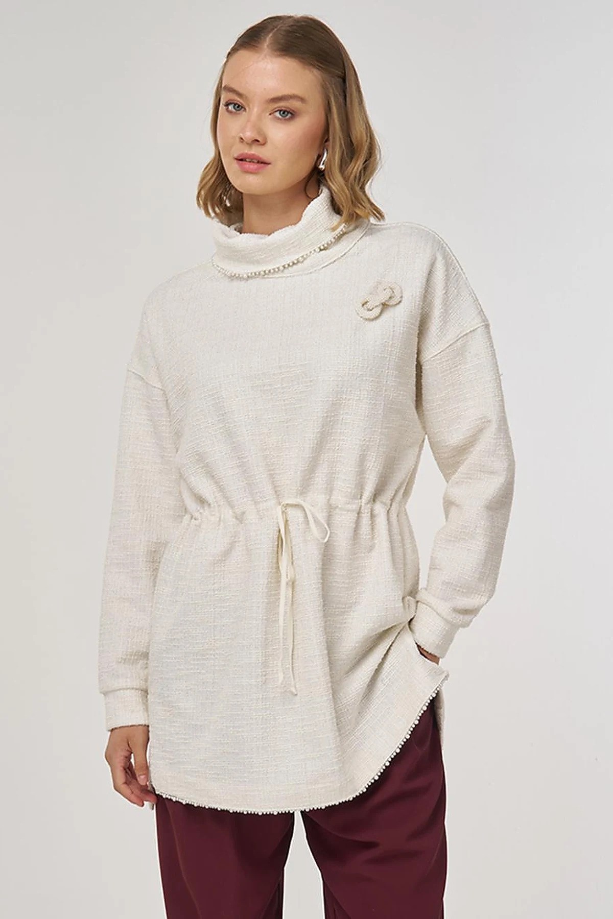 Bel Büzgülü Dokulu Sweatshirt Krem