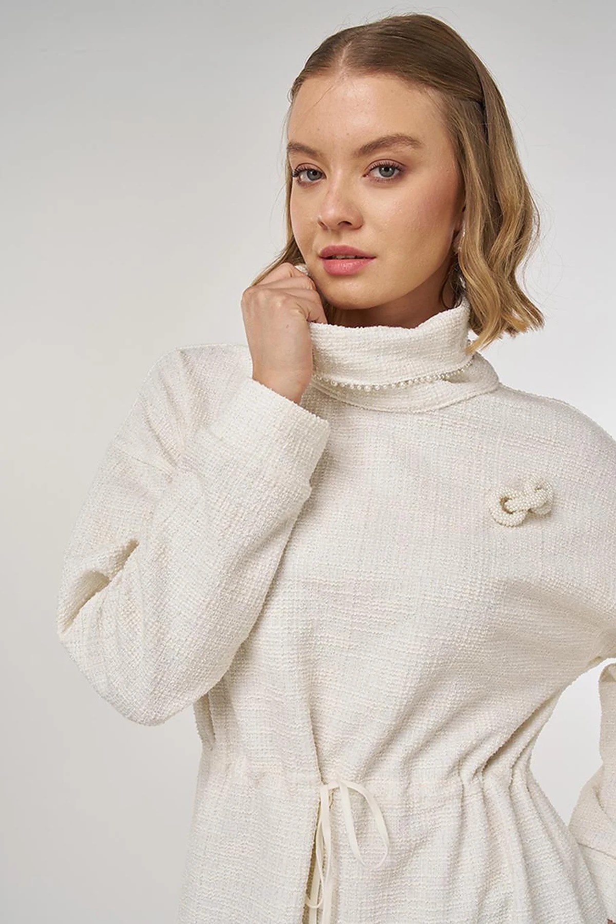 Bel Büzgülü Dokulu Sweatshirt Krem